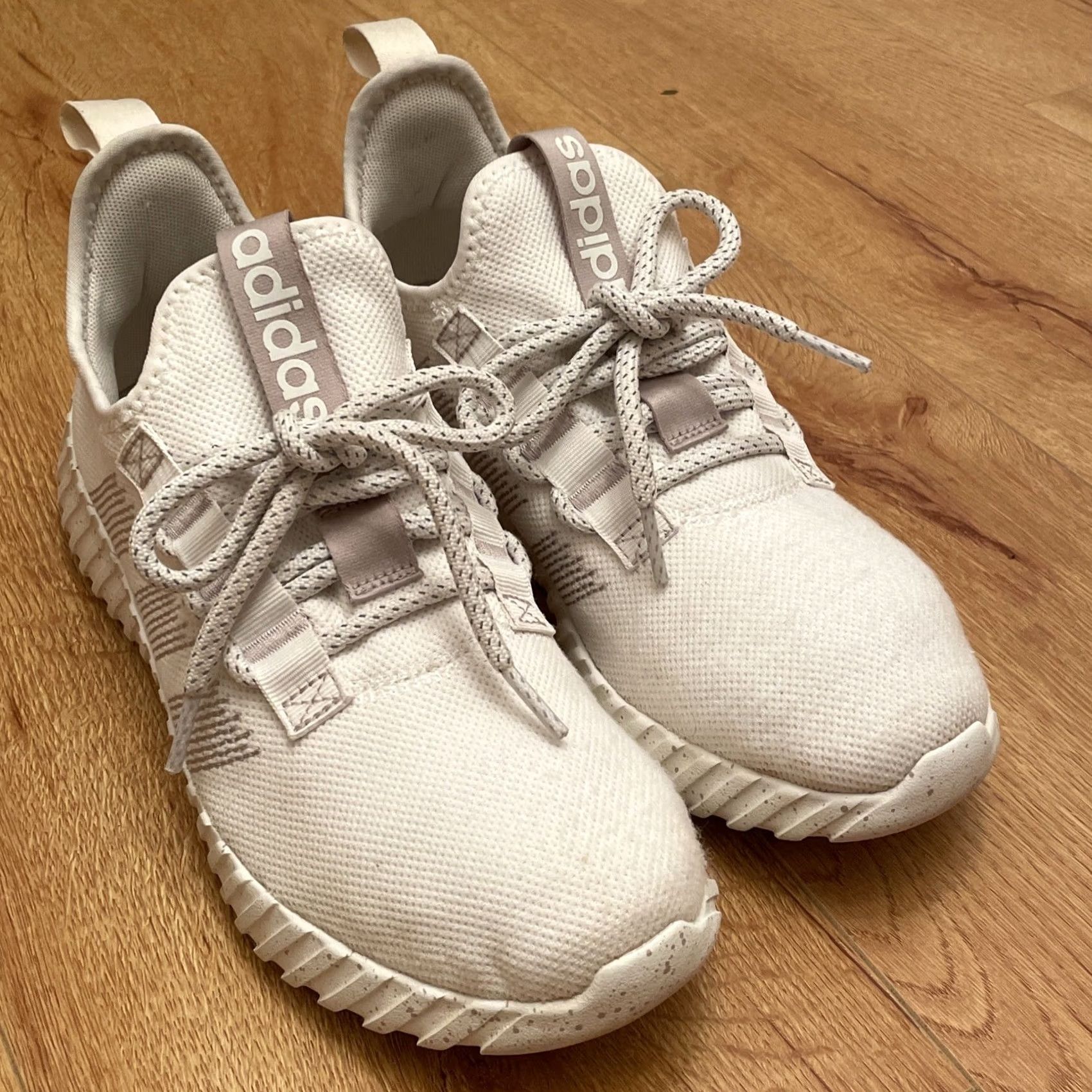 Adidas VINTAGE? adidas Kaptir Flow Running Shoes-Light Beige Size 10 Speckled Women Sneaker B US 10 Beige Speckled Adidas Kaptir Flow Women Shoes Size US 10 / IT 40 - 5 Thumbnail