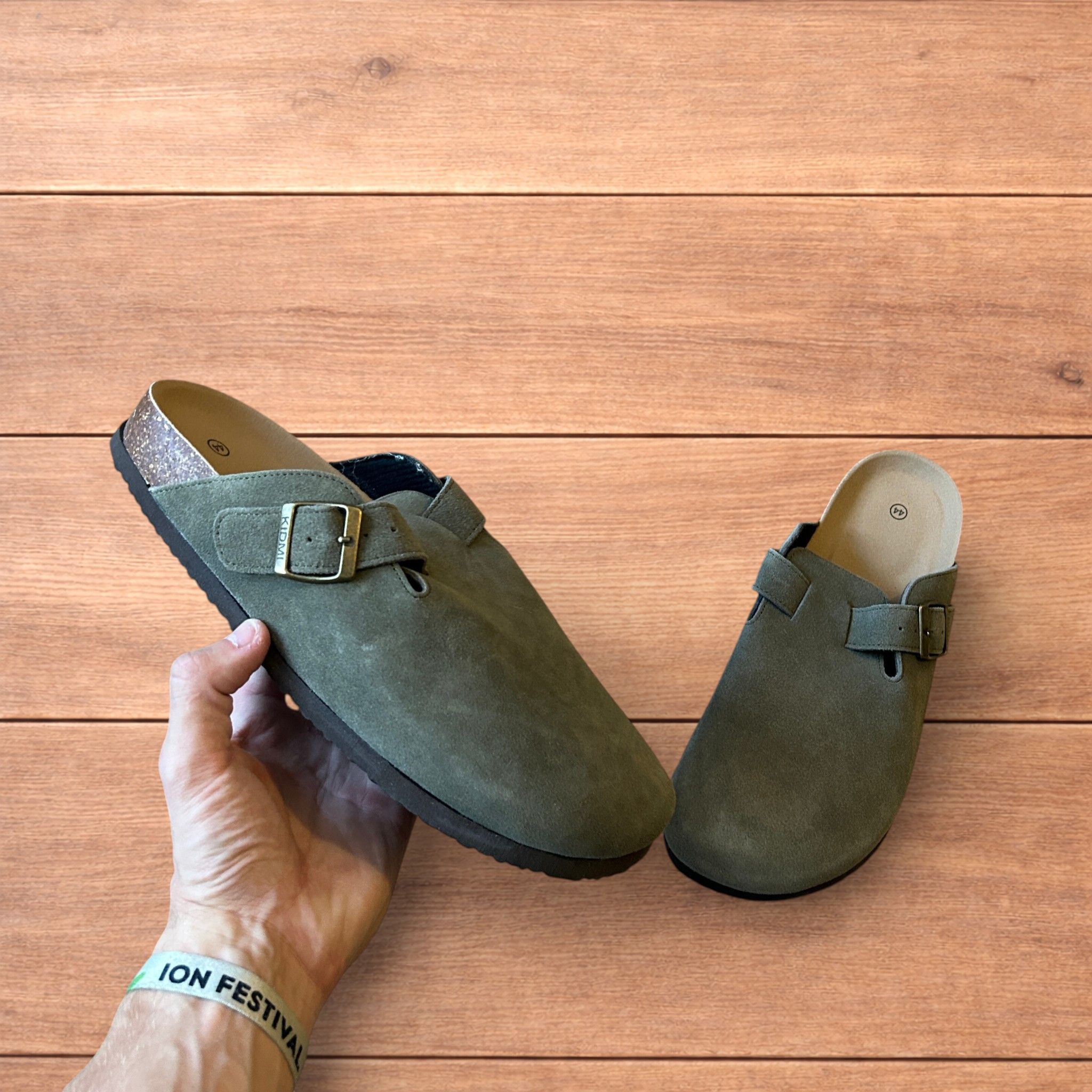 Japanese Brand Lovely suede mules clogs shoes in khaki green. Size US 11 / EU 44 - 3 Thumbnail