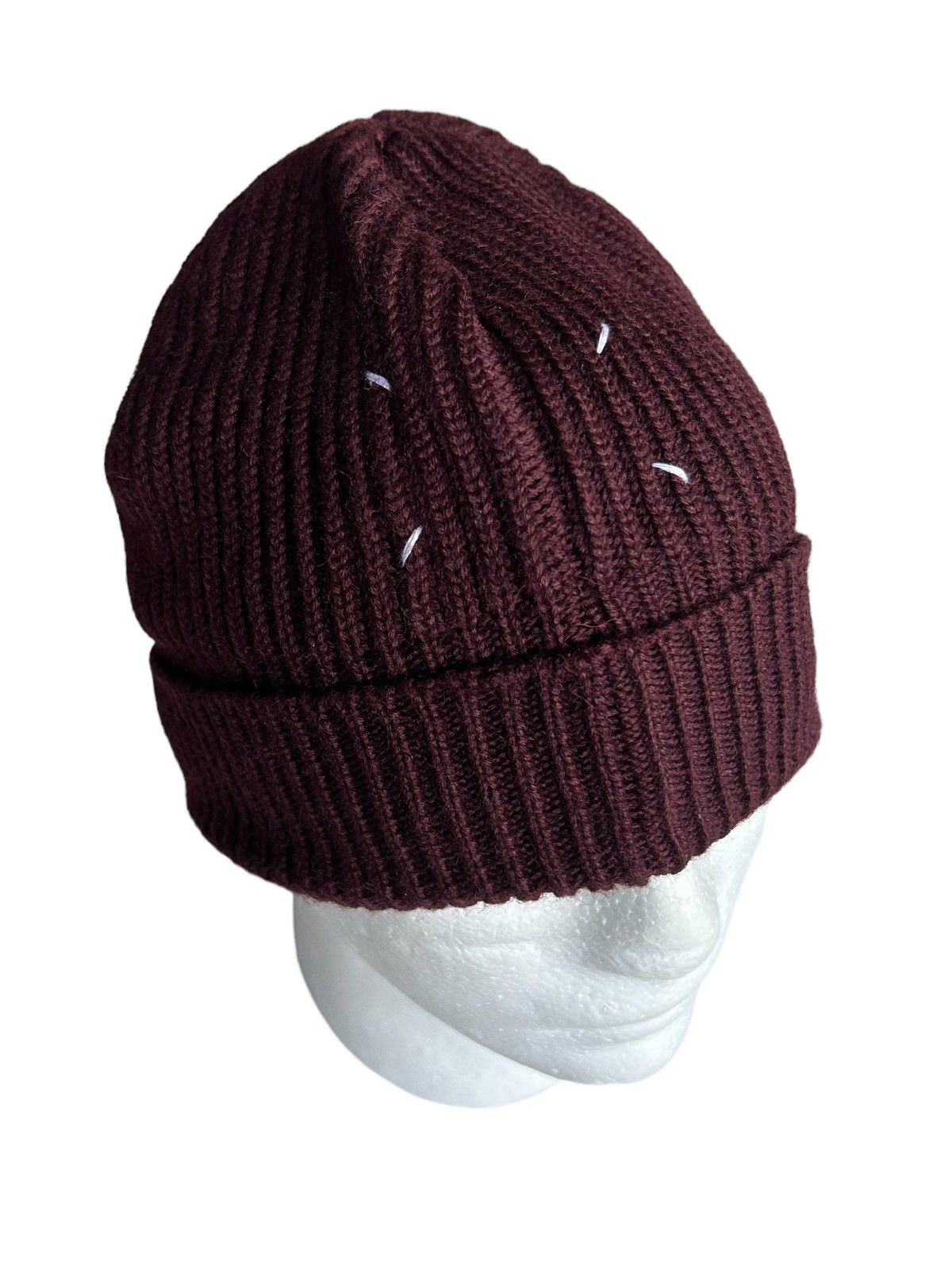 “Maison Margiela” Wool Beanie Bordeaux Maison Margiela” Wool Beanie Bordeaux (Maison Margiela