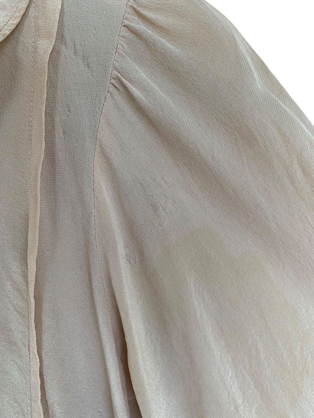 Miu Miu 2011 Miu Miu ruffled peter pan collar beige silk blouse Size XS / US 0-2 / IT 36-38 - 6 Thumbnail