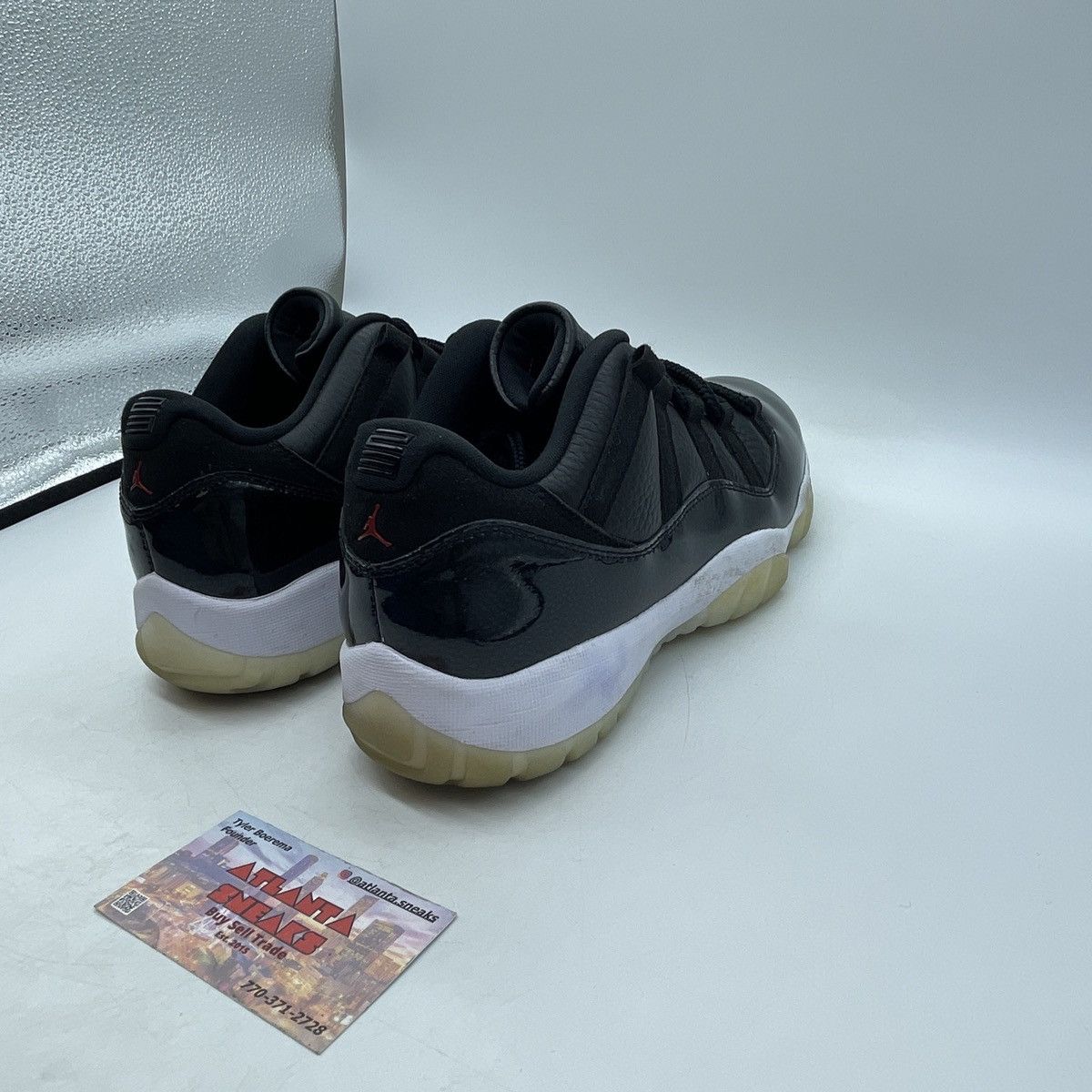 Jordan Brand Air Jordan 11 low 72-10 Size US 10 / EU 43 - 5 Thumbnail