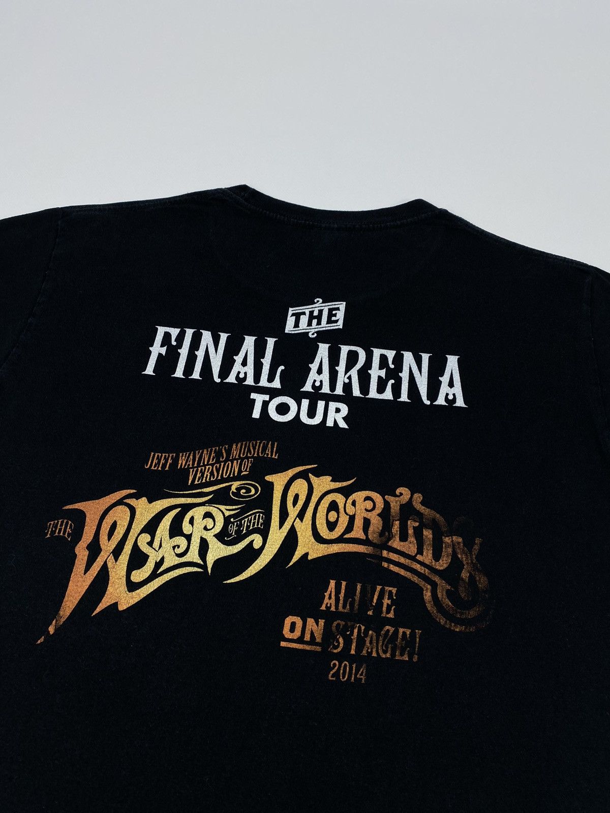 Band Tees 2014 The War Of The World Jeff Wayne Final Arena Tour Tee Size US L / EU 52-54 / 3 - 12 Thumbnail