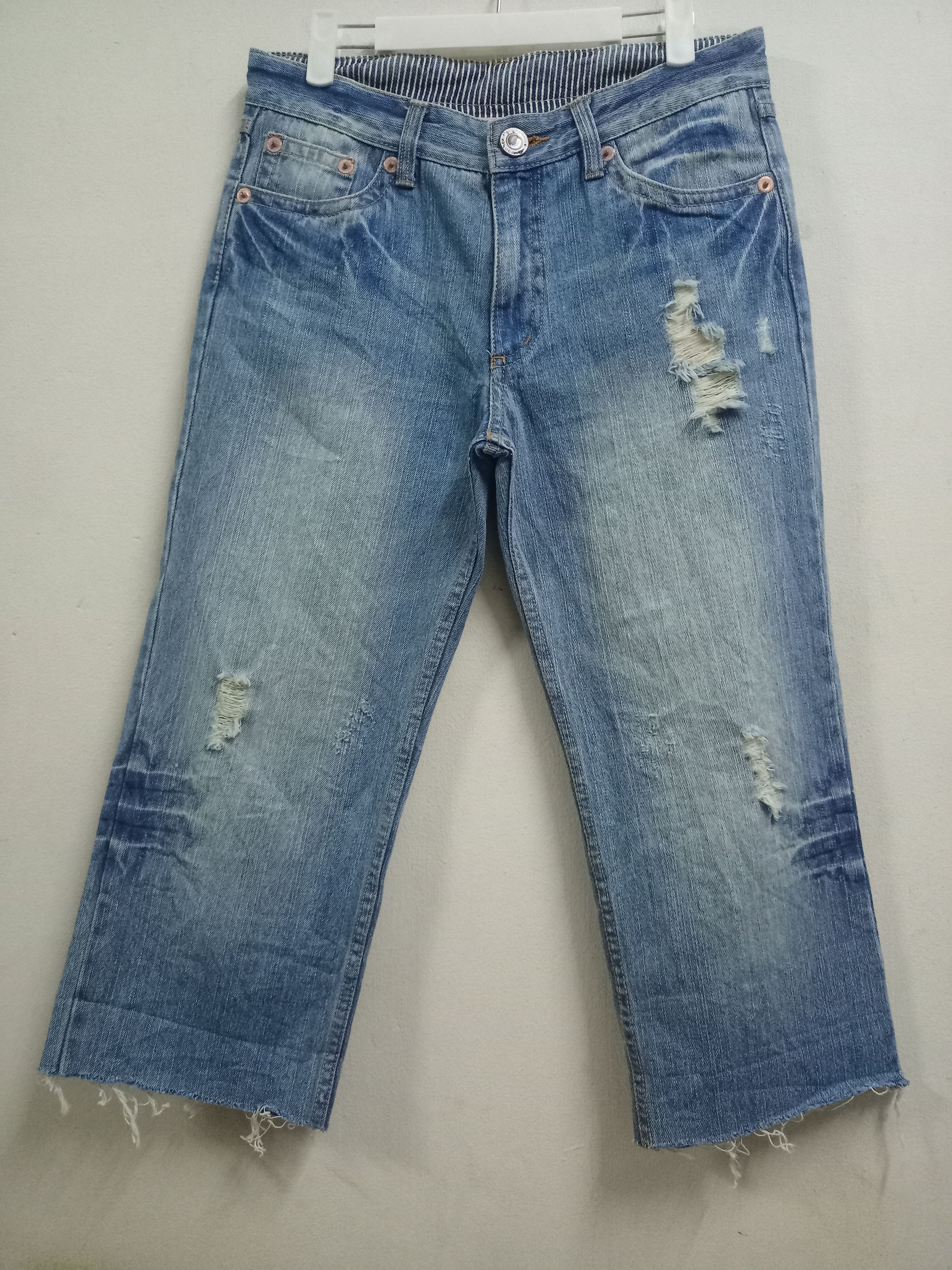 Japanese Brand Vintage Japanese Blue Wash Distressed Baggy Jeans Shorts Size US 30 / EU 46 - 1 Thumbnail