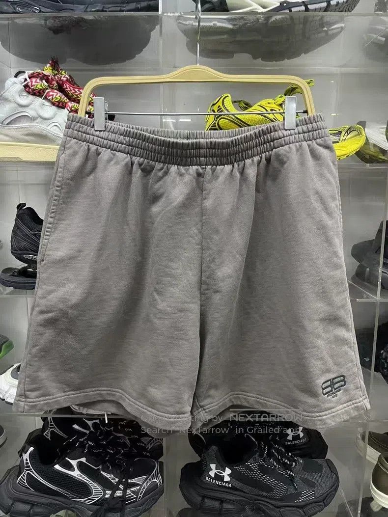 Balenciaga Balenciaga size M Shorts M size Size US 27 - 1 Thumbnail