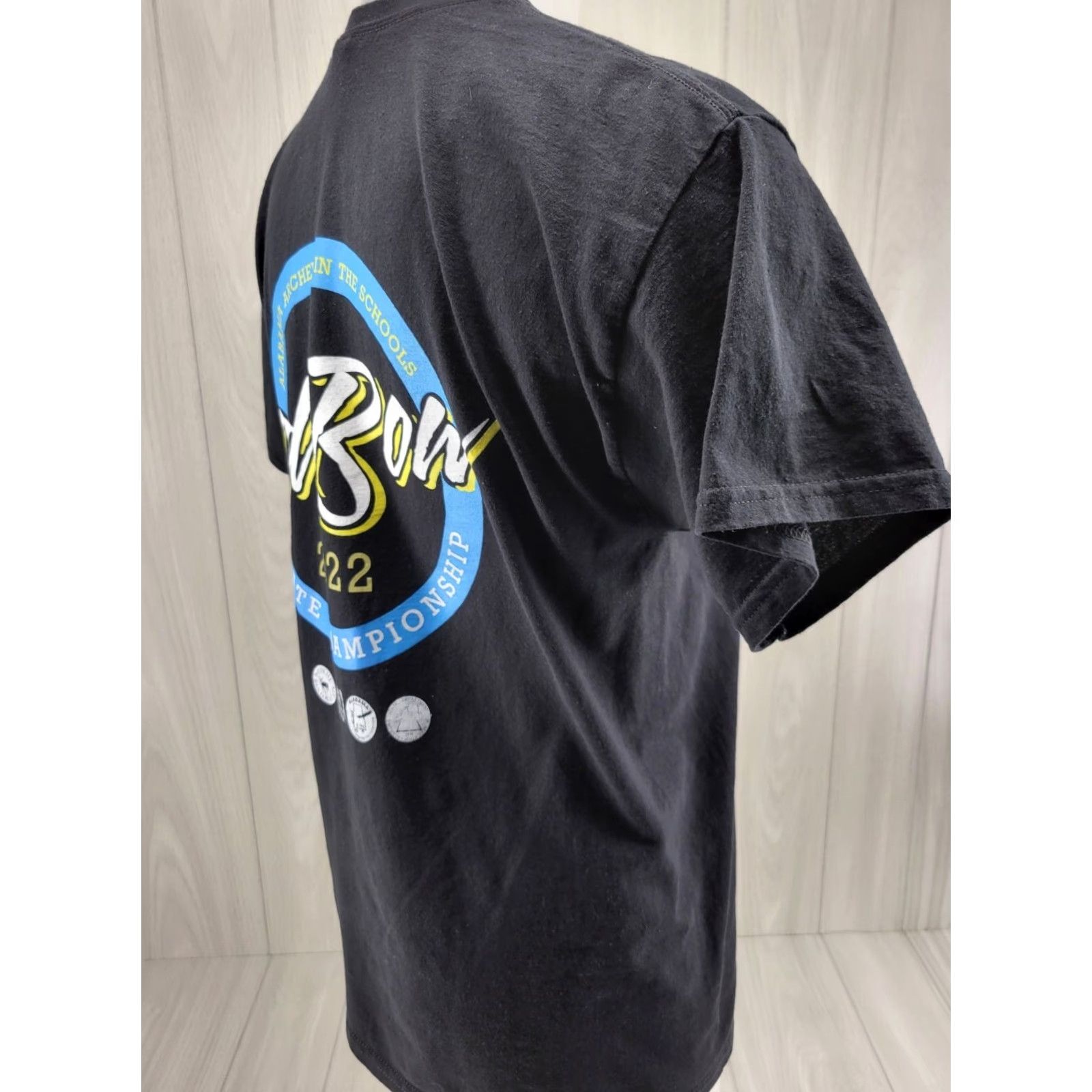 Gildan VINTAGE 2022 Old Bow State Championship Shirt Mens Size Large Bow Black T-Shirt Mens L Shirt Size US L / EU 52-54 / 3 - 6 Thumbnail