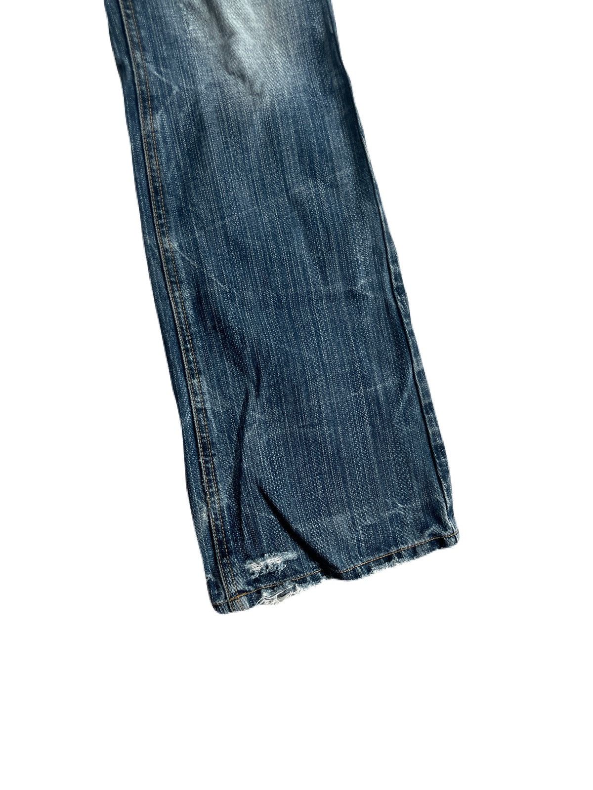 If Six Was Nine 2000s Japanese archive Distressed Skull Patch Flare Jeans Size US 30 / EU 46 - 9 Thumbnail