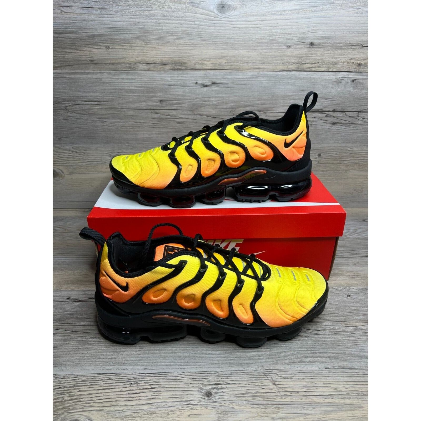 vapormax plus black sunset orange