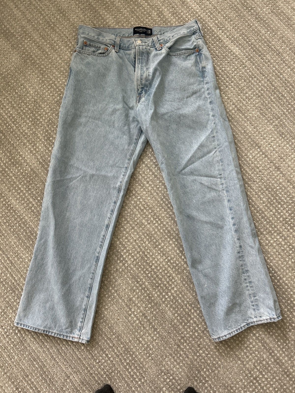 Abercrombie & Fitch Abercrombie & Fitch Baggy Jeans Size US 34 / EU 50 - 1 Thumbnail