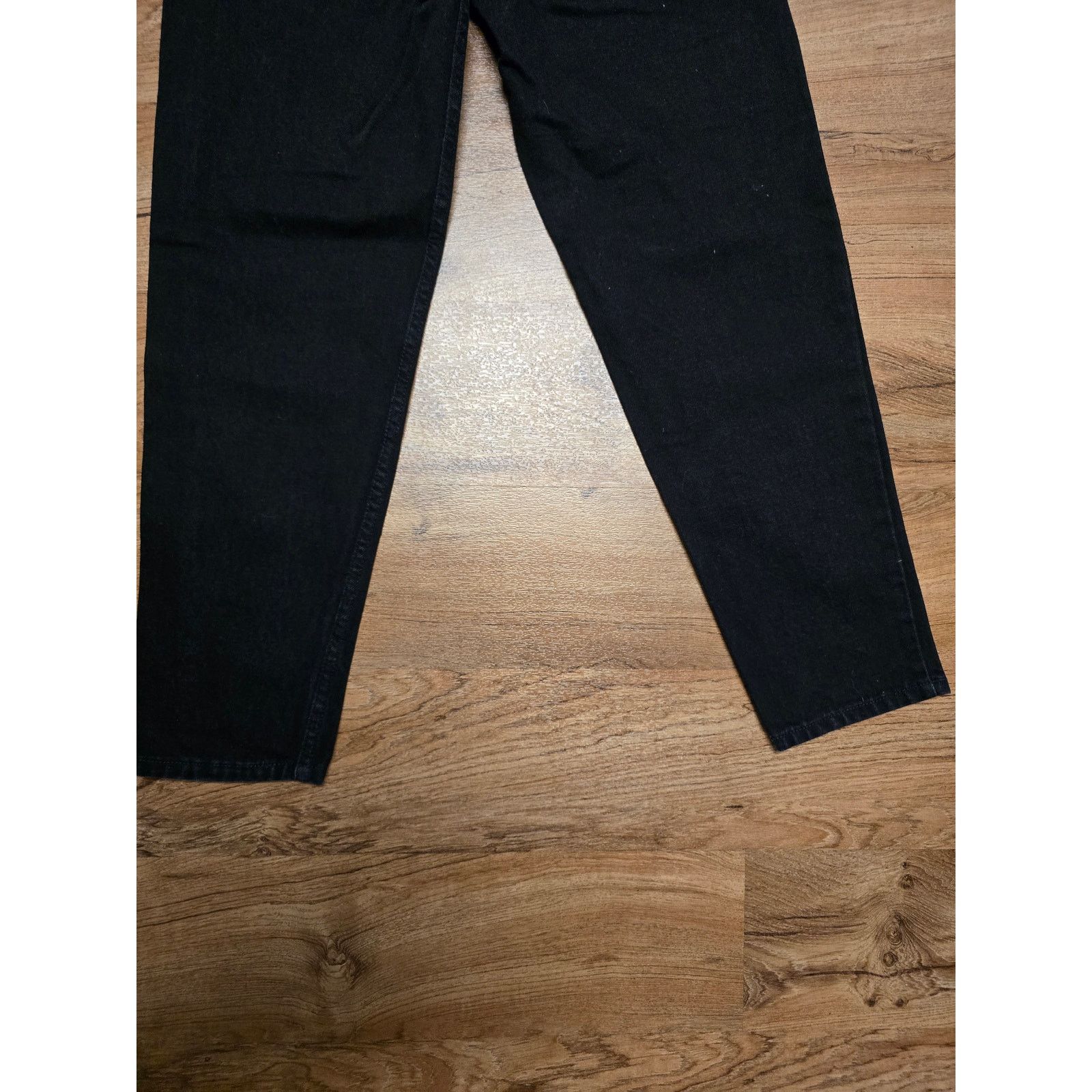 Levi's Vintage Levis 501 Jeans 9 Short Black Relax Fit Tapered Leg Size US 28 / EU 44 - 5 Thumbnail