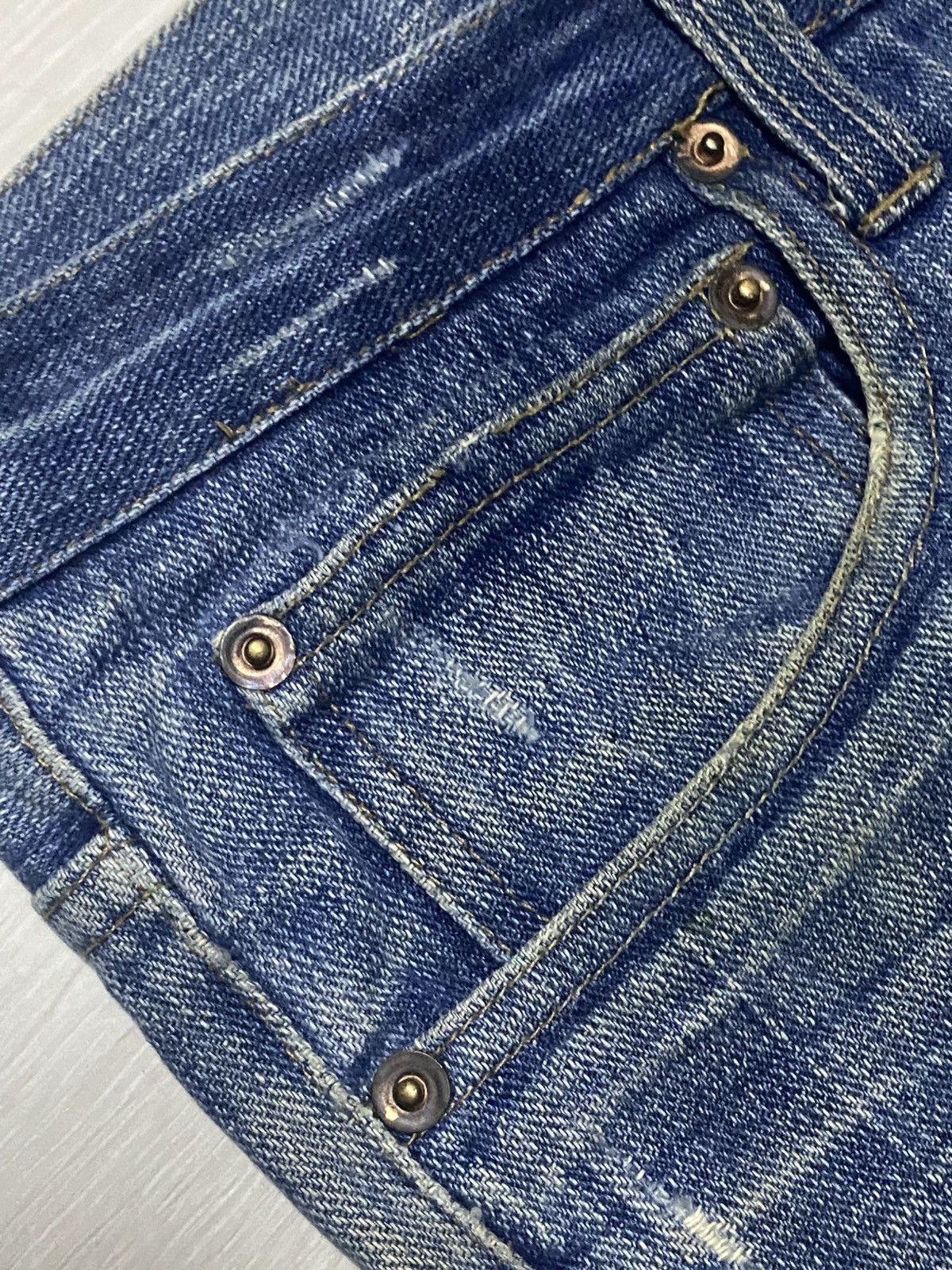 Vintage Vintage Japanese Brand Mud Wash Distressed Loose Jeans Size US 33 - 13 Thumbnail