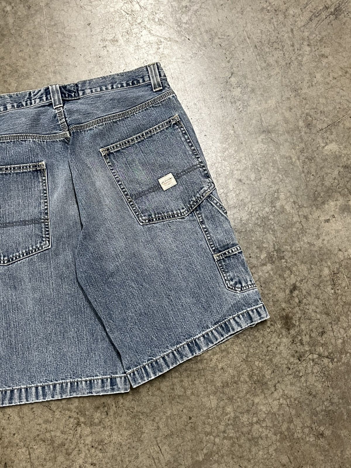 Levi's × Vintage Levi’s carpenter cargo jorts baggy fit skater streetwear Size US 34 / EU 50 - 3 Thumbnail