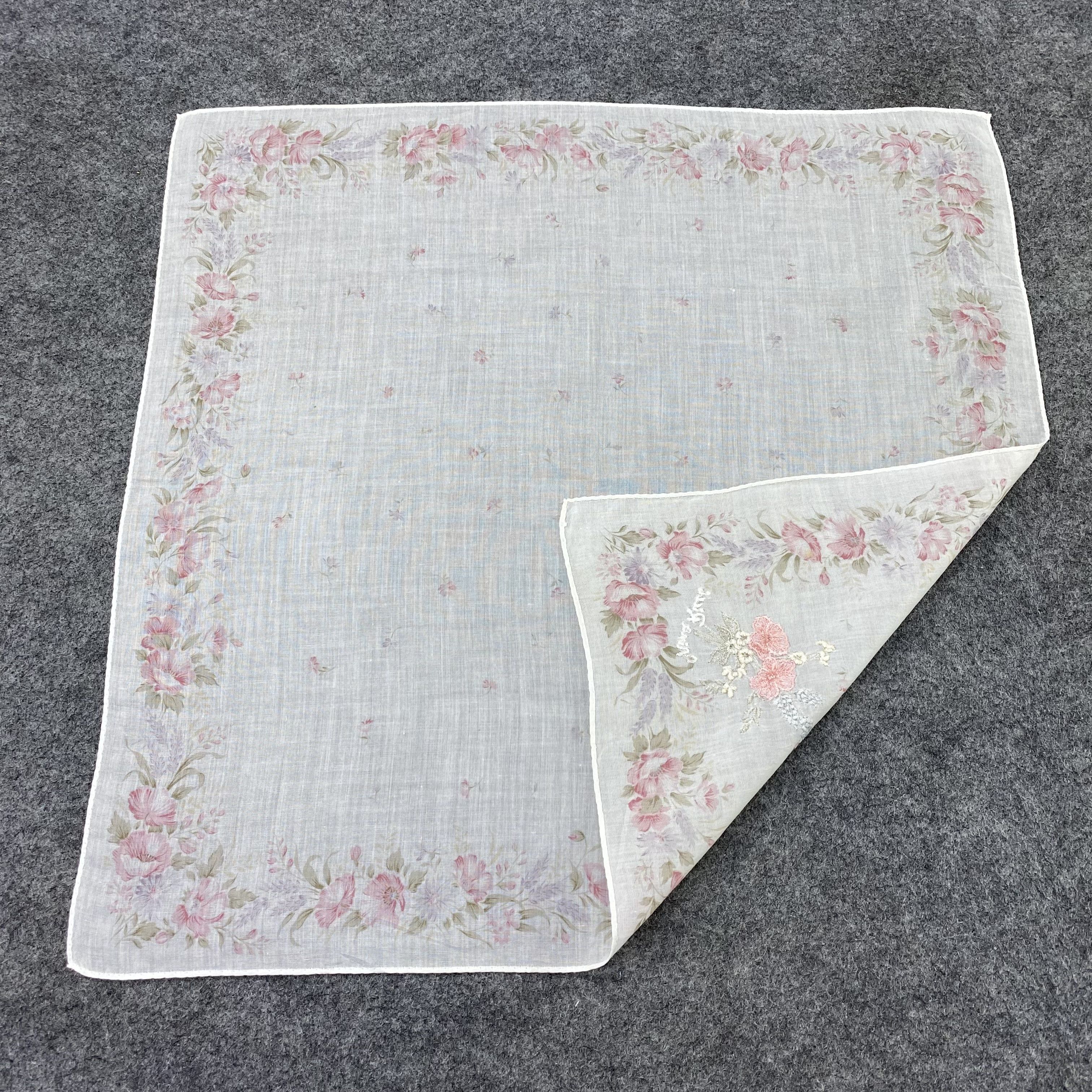 Nina Ricci Nina Ricci Handkerchief / Bandana / Neckerchief-B1542 Size ONE SIZE - 5 Thumbnail