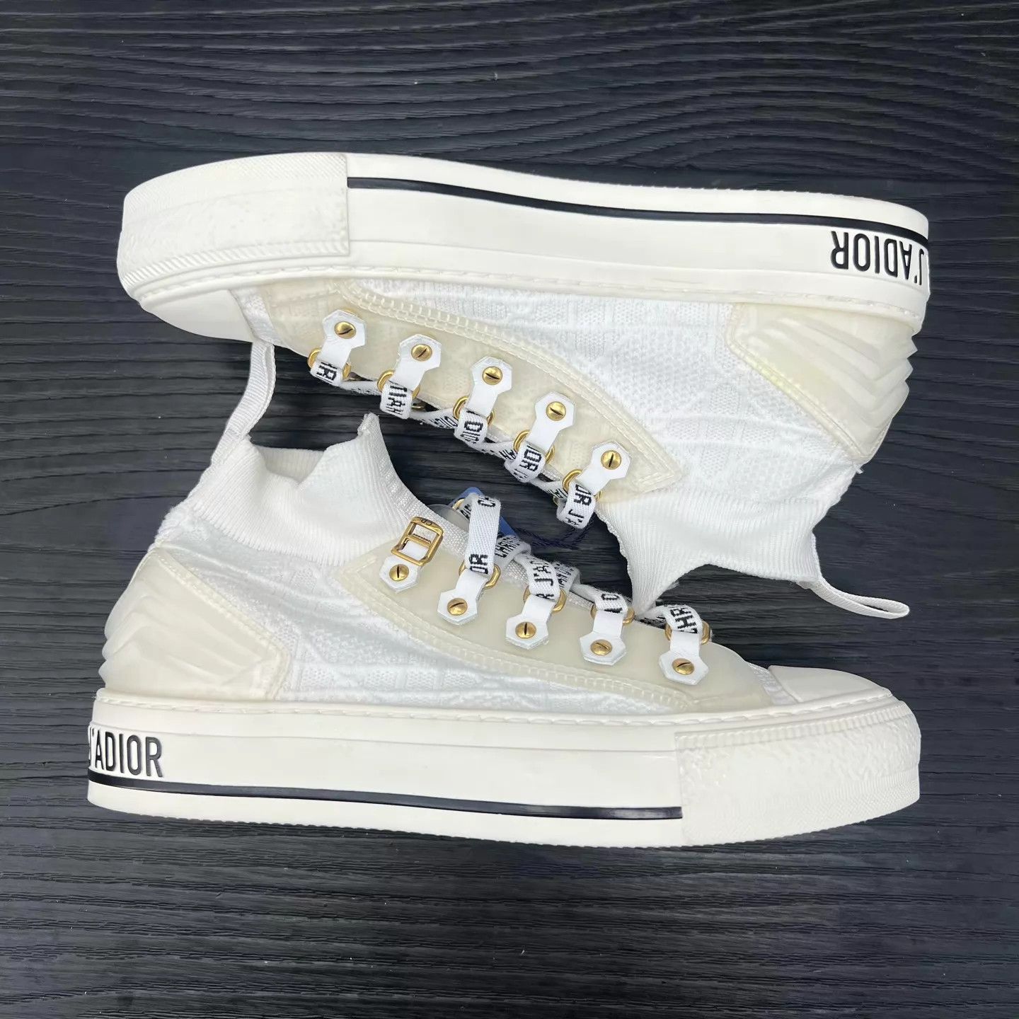 Dior DIOR Walk'n'Dior White 35.5 99 New OG Box Women's Shoes Size US 5 / IT 35 - 3 Thumbnail