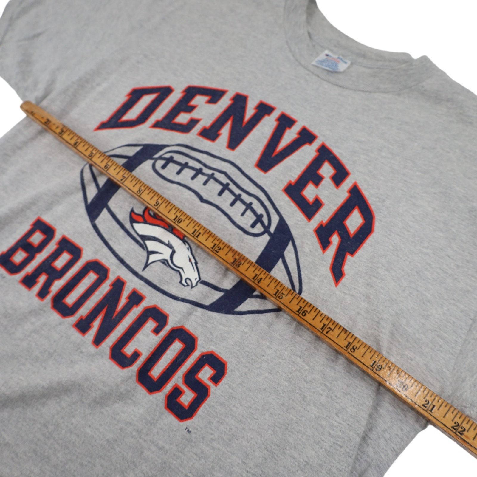 Champion × NFL × Vintage Vintage 90s Champion Denver Broncos Graphic T Shirt Size US XL / EU 56 / 4 - 8 Thumbnail