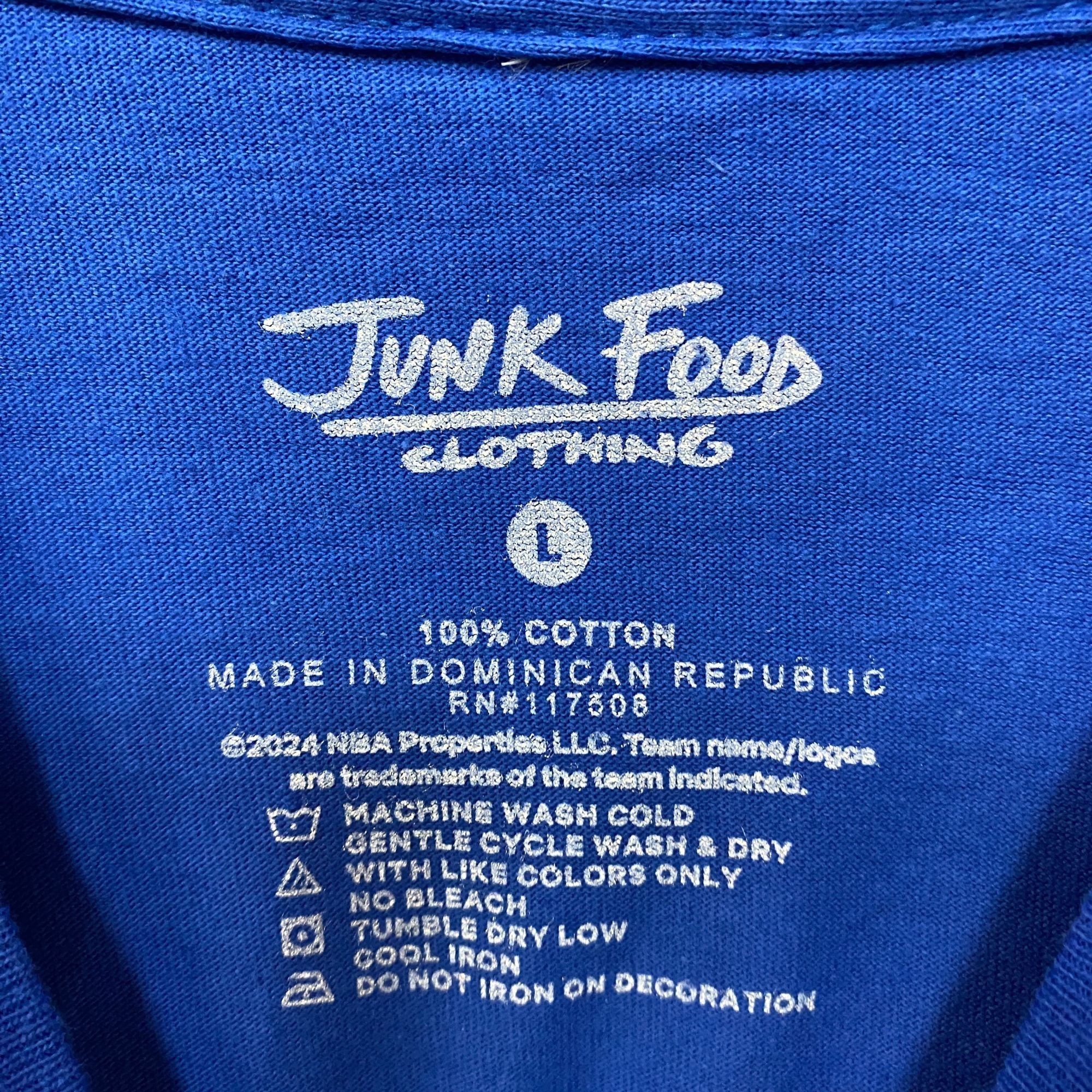 Junk Food Junk Food Dallas Mavericks Break Through Basketball T-Shirt Size US L / EU 52-54 / 3 - 4 Thumbnail