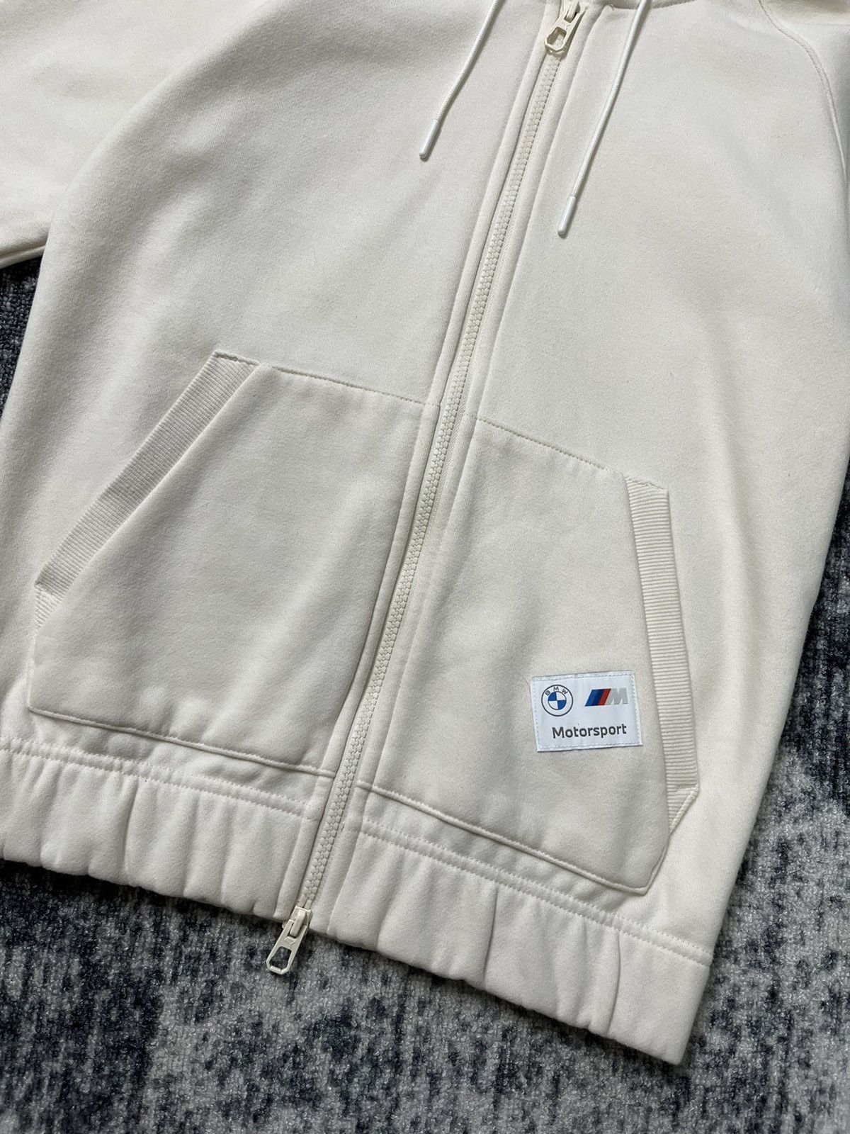 BMW × Puma Vintage Puma BMW M MOTORSPORT HOODED SWEAT JACKET WOMEN Size XS / US 0-2 / IT 36-38 - 5 Thumbnail