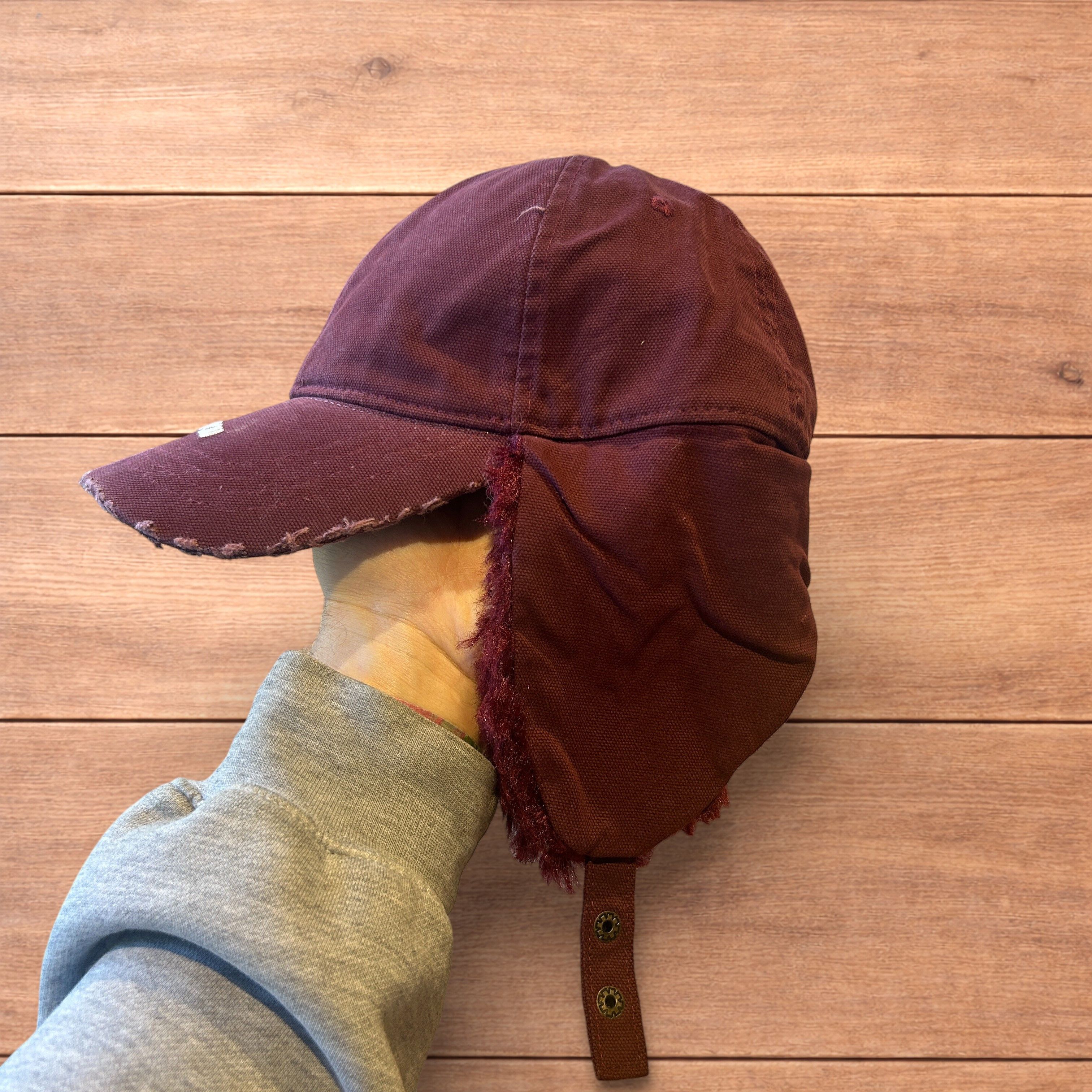 Japanese Brand Vintage style trapper Russian ear flap hat in maroon/red. Size ONE SIZE - 4 Thumbnail