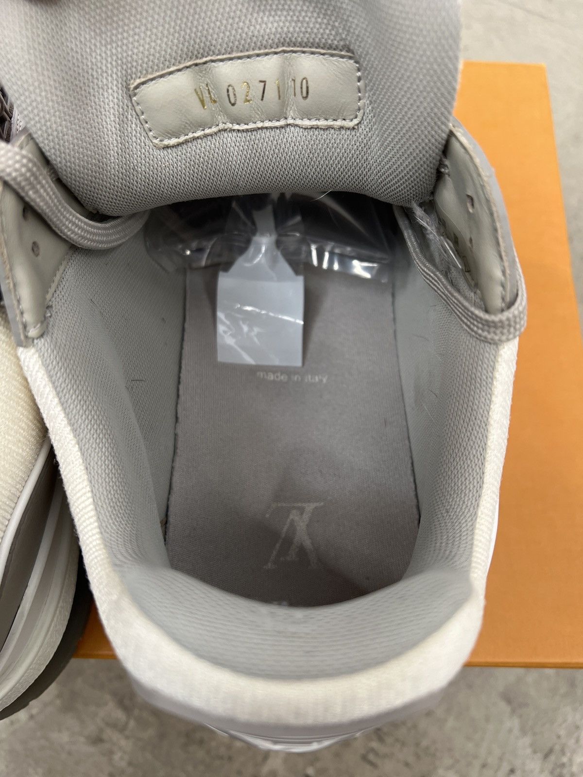 Louis Vuitton Louis Vuitton LV Monogram Grey Trainer Size US 10 / EU 43 - 6 Thumbnail