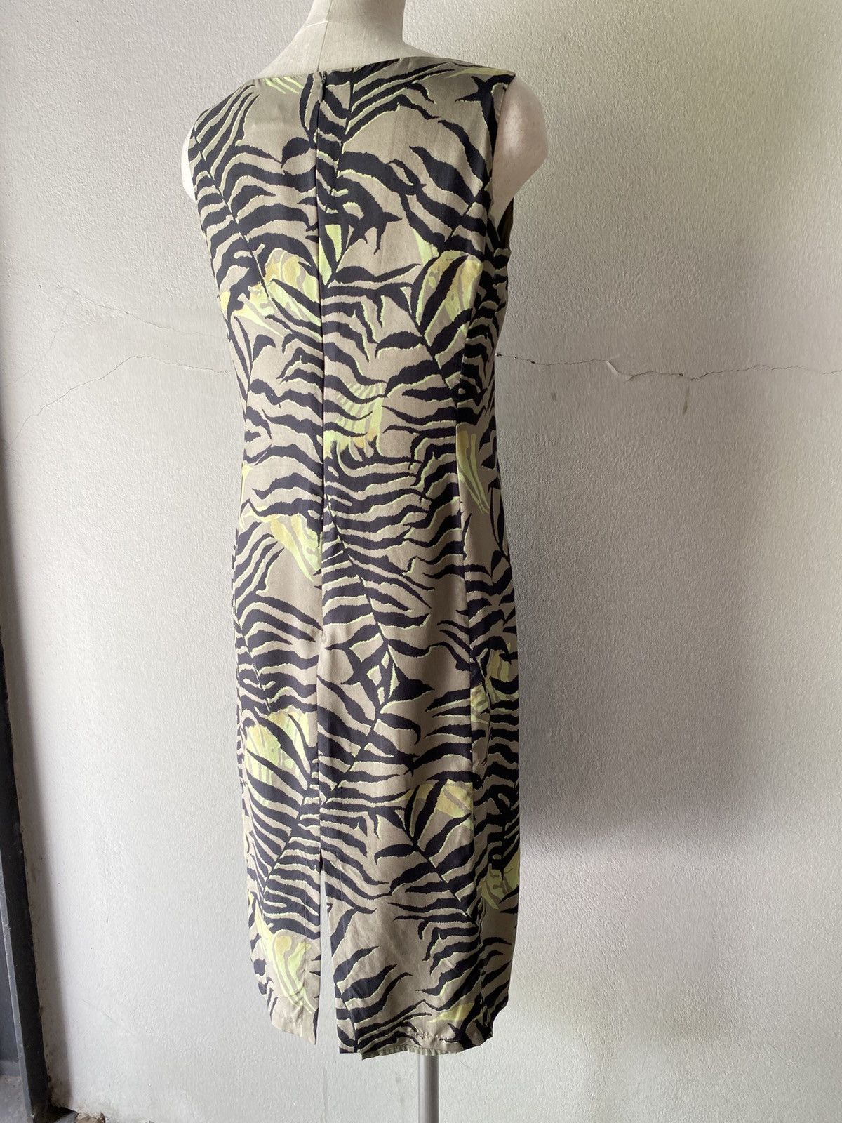 Max Mara Maxmara Green Tiger Printed dress. Size S / US 4 / IT 40 - 2 Thumbnail