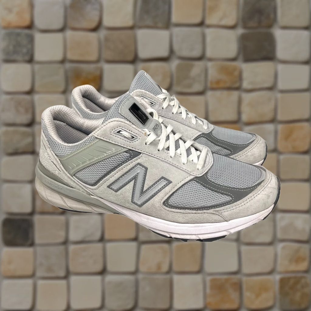 New Balance New Balance 990v5 Mens 2E US 10 Gray Castlerock Low Wide M990GL5 Made in the USA Size US 10 / EU 43 - 1 Thumbnail