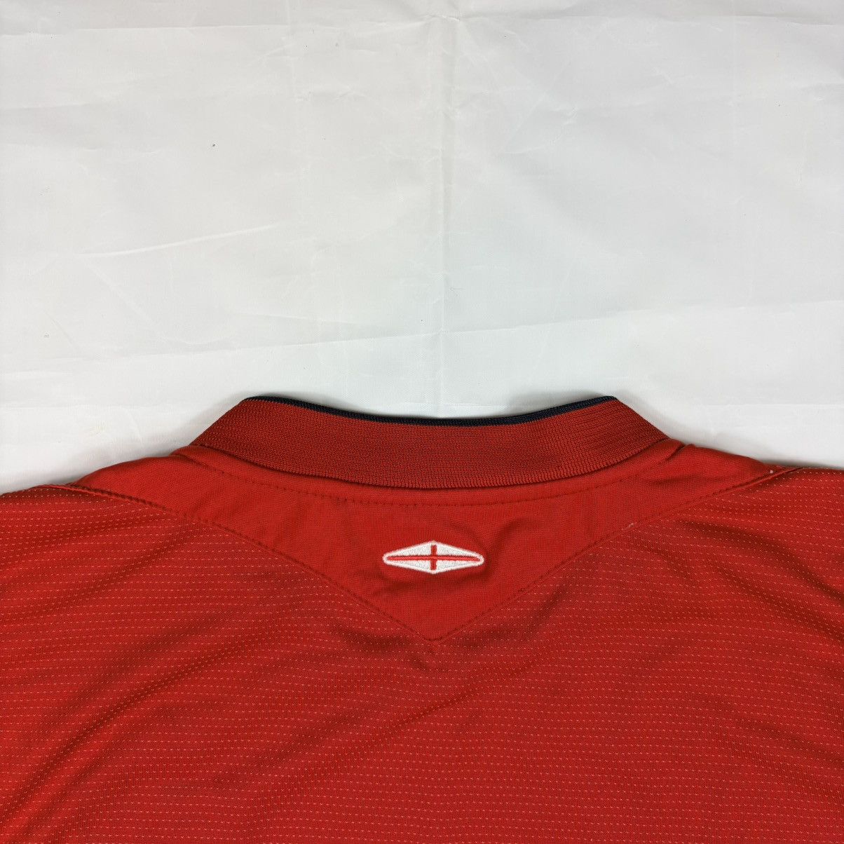 Umbro 2004-05 Umbro England Away Jersey Red Vintage M Size US M / EU 48-50 / 2 - 14 Thumbnail