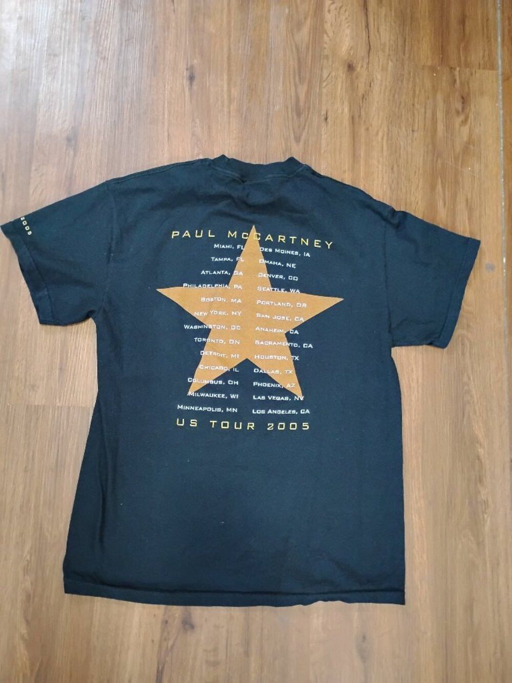 Giant Vintage Paul McCartney US Tour 2005 T-Shirt Size US M / EU 48-50 / 2 - 5 Thumbnail