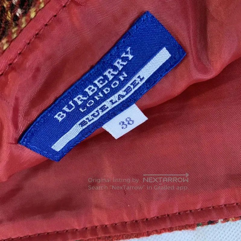 Burberry Burberry Red Wool Plaid Mini Skirt. Size 28" / US 6 / IT 42 - 6 Thumbnail