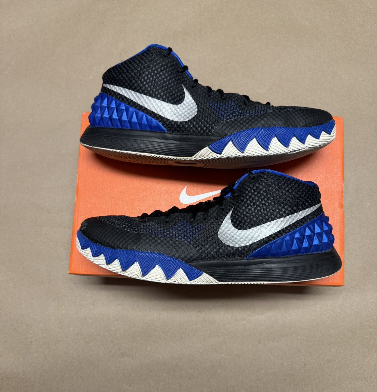 Nike Nike Kyrie 1 Brotherhood Duke Men’s size 14 Shoes Rare! Size US 14 / EU 47 - 1 Thumbnail