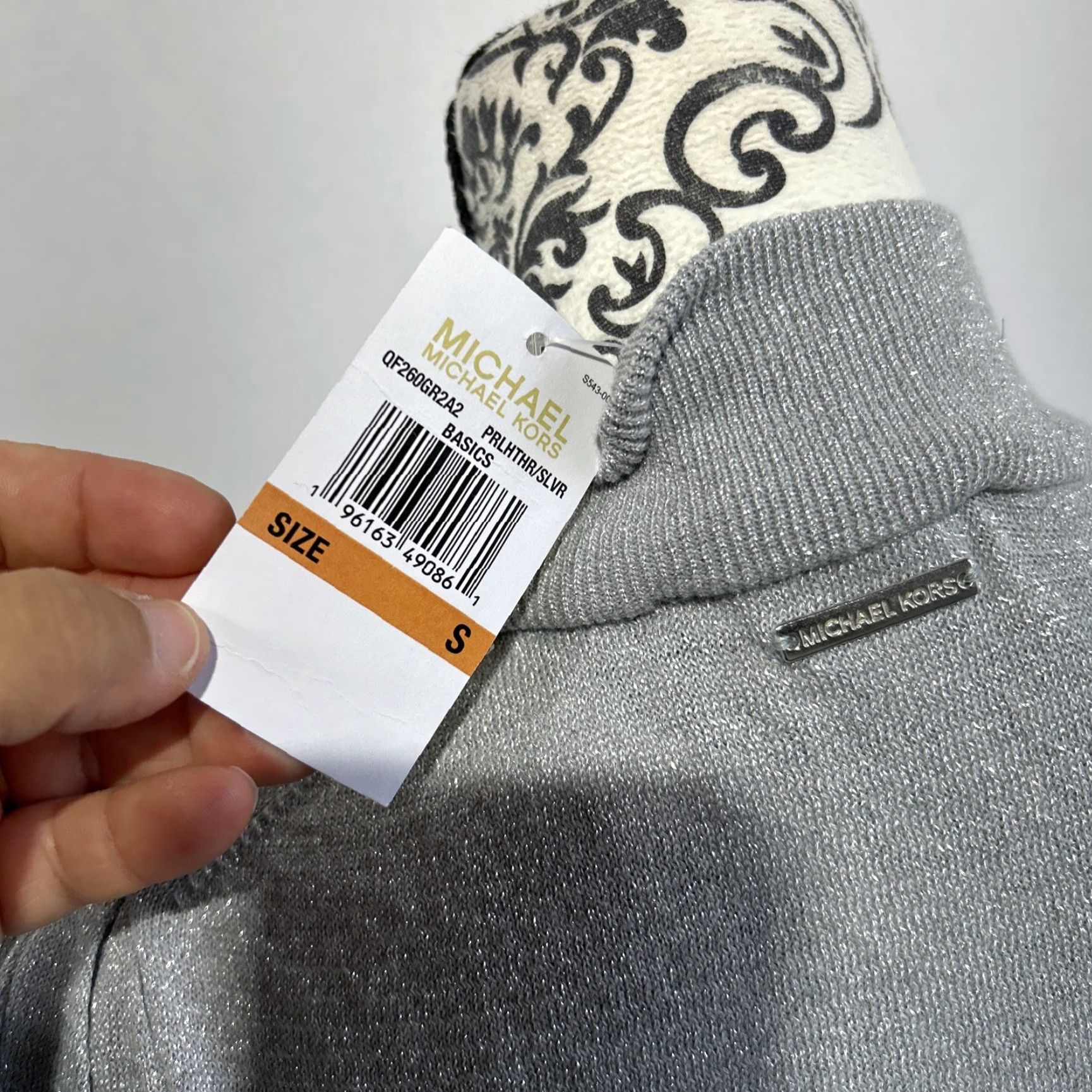 Michael Kors Michael Kors Blouse Women’s Size S Turtleneck Sparkle Shimmer Top Glitter Silver Size S / US 4 / IT 40 - 6 Thumbnail