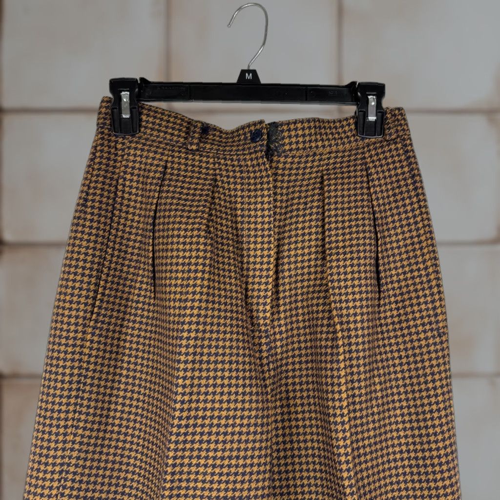 Anne Klein VINTAGE Anne Klein Women's Pants Houndstooth Pleated 26 Waist 29 Inseam 6 Regular Brown USA Made Size 28" / US 6 / IT 42 - 1 Thumbnail