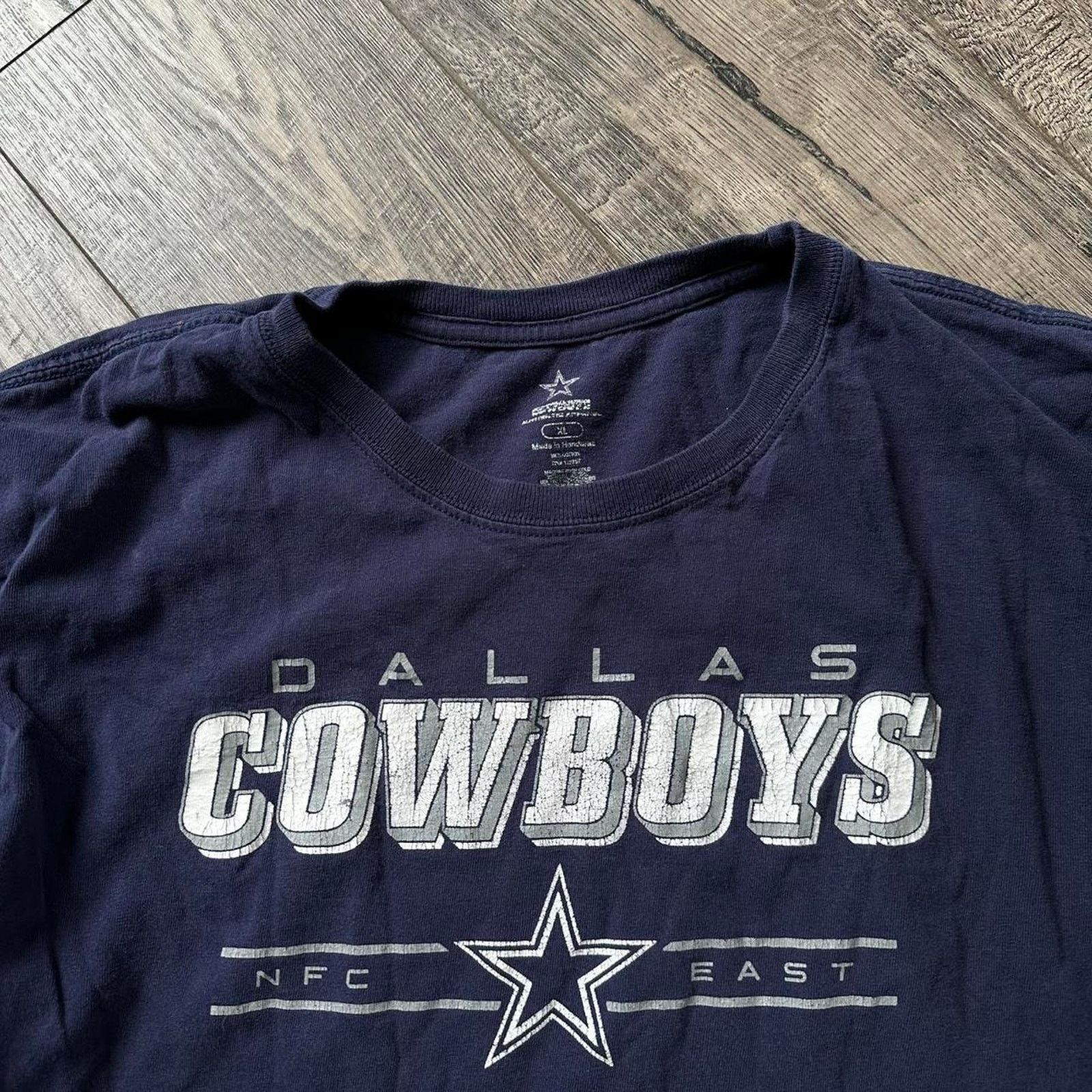 NFL × Vintage Vintage Y2K Thrashed Faded Dallas Cowboys Longsleeve Shirt Size US XL / EU 56 / 4 - 4 Thumbnail