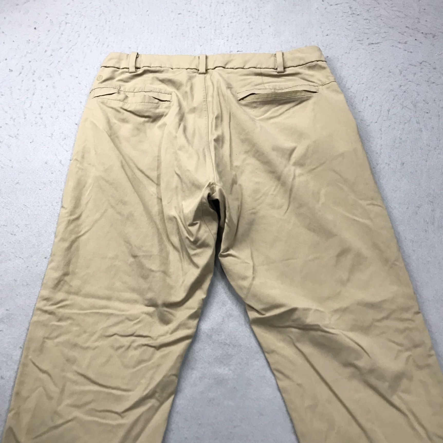 Lululemon Lululemon Pants Mens 32x30 Commission Classic Casual Solid Artifact Office Shirt Size US 32 / EU 48 - 6 Thumbnail
