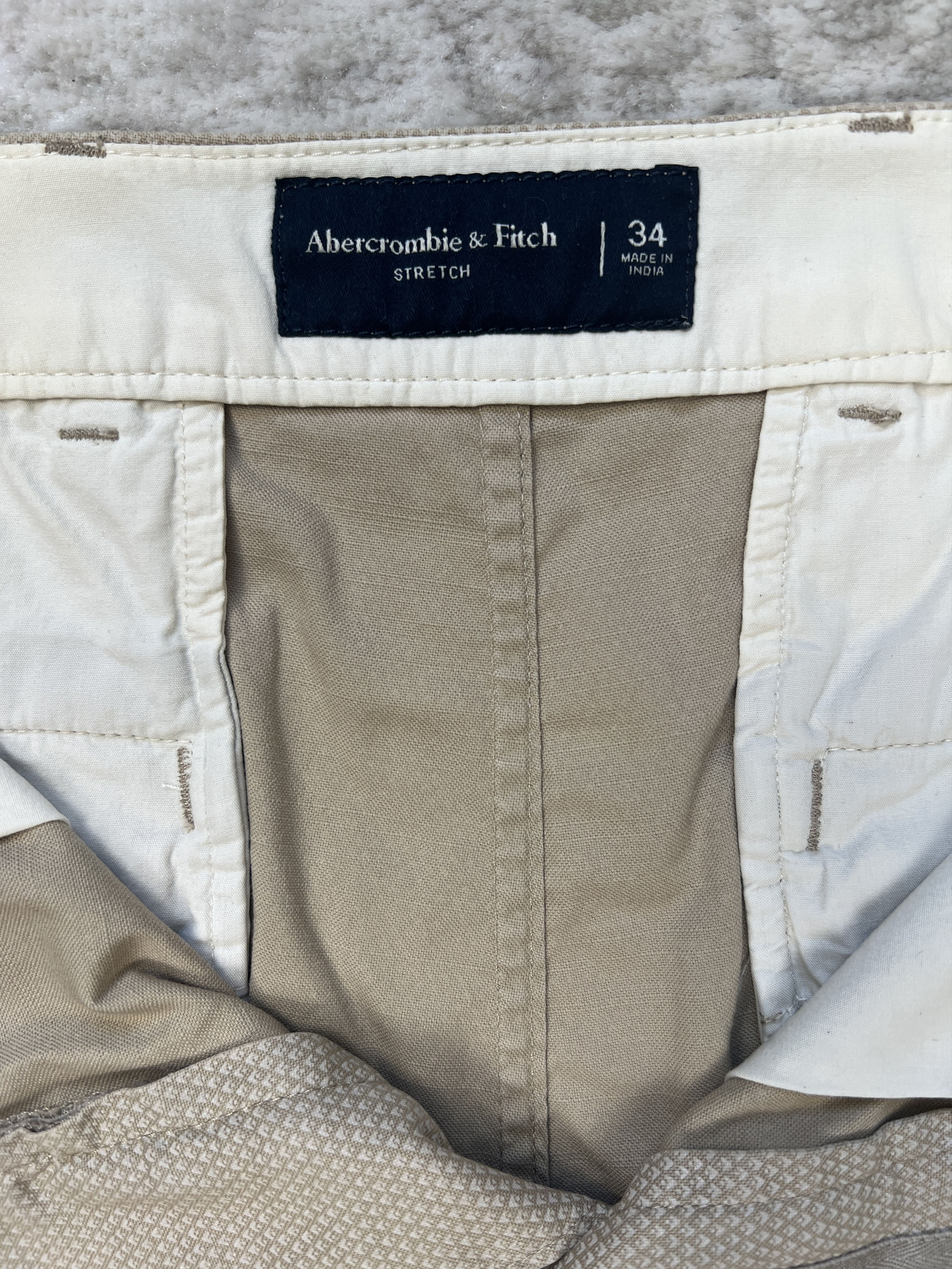 Abercrombie & Fitch Abercrombie & Fitch Beige Stretch Shorts – Size 34 Size US 34 / EU 50 - 7 Thumbnail