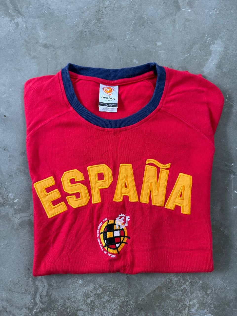 Adidas 2004 Vintage Adidas Euro Spain/España T-Shirt Size US L / EU 52-54 / 3 - 4 Thumbnail