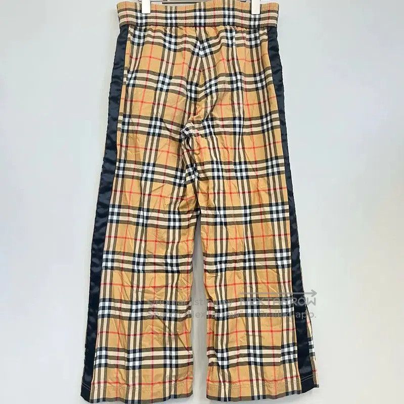 Burberry Burberry Casual Pants in Khaki for Women. Size 22" - 2 Thumbnail