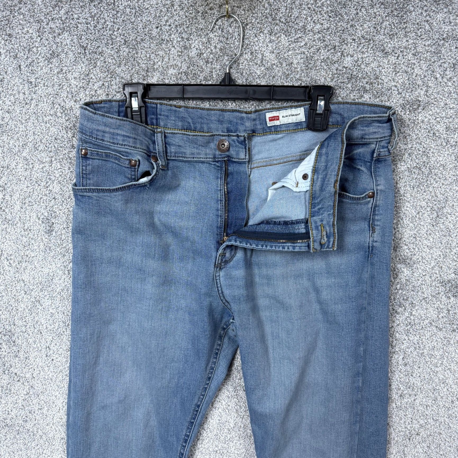 Wrangler Wrangler Slim Straight Jeans Mens 36x30 Mid Blue Denim Stretch 5-Pocket Zip Button Slim Straight Jeans Mens Blue Size US 36 / EU 52 - 6 Thumbnail