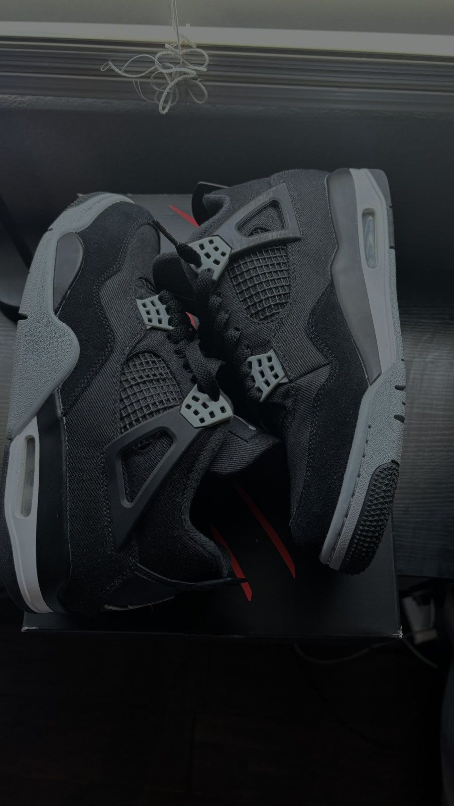 Jordan Brand × Nike AIR JORDAN 4 RETRO SE Size US 8 / EU 41 - 4 Thumbnail