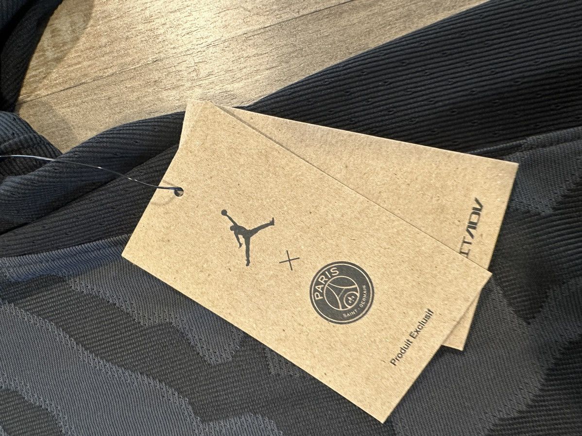 Jordan Brand × Nike PSG X JORDAN COLLABORATION Nike New Size US L / EU 52-54 / 3 - 5 Thumbnail