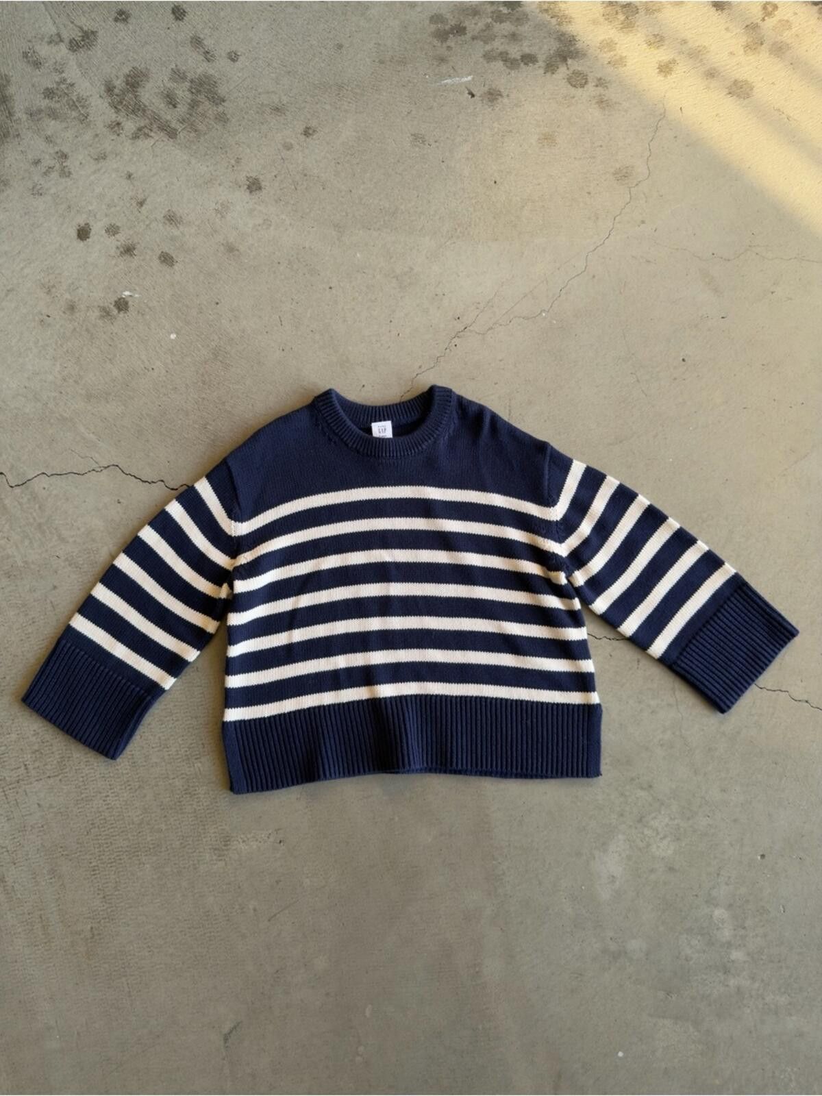 Gap Baby Gap / Striped Knit Sweater / Navy / 5T Size US XXS / EU 40 - 1 Thumbnail