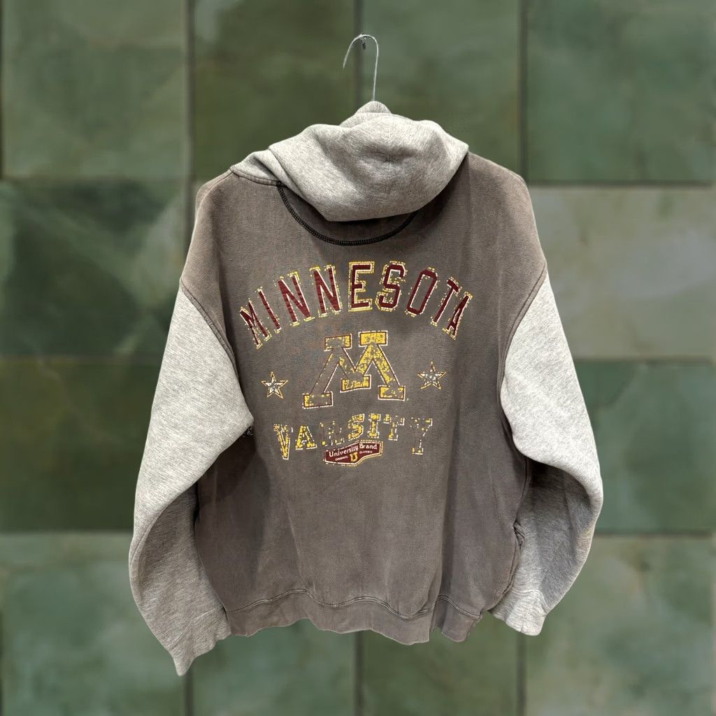 Vintage Vintage Galt Sand University Of Minnesota Gophers Distressed Hoodie 90’s Large Size US L / EU 52-54 / 3 - 1 Thumbnail