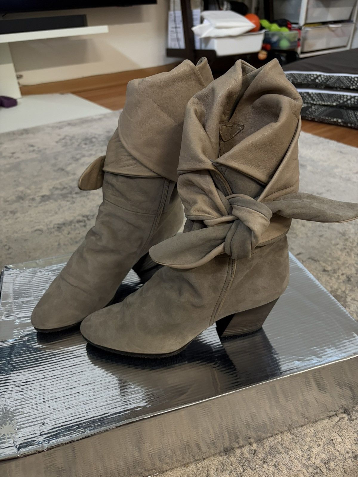 Maison MIHARA YASUHIRO AW10 Runway Heel Bowtie Boots Size US 6.5 / IT 36.5 - 1 Thumbnail