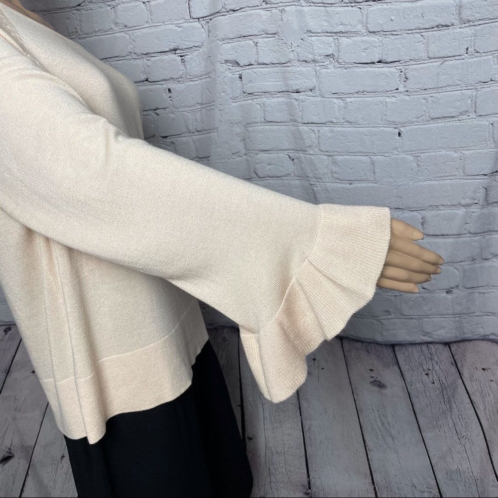 Splendid NWT New $128 Splendid Cashmere Blend Ruffle Sleeve Pullover Size L / US 10 / IT 46 - 5 Thumbnail