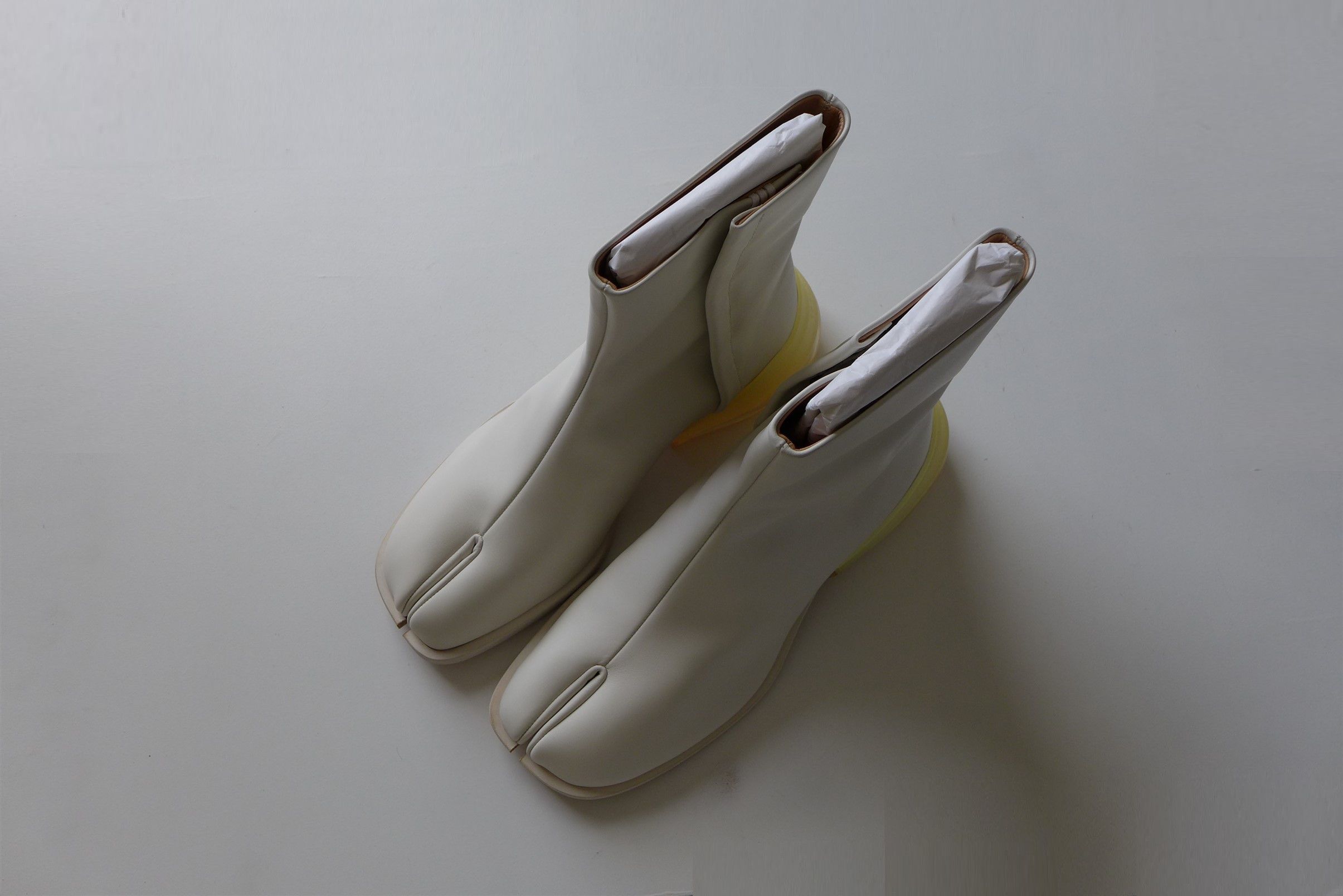 Maison Margiela Margiela Tabi Airbag Heel Boots - White Calf Leather Size US 11 / EU 44 - 1 Thumbnail