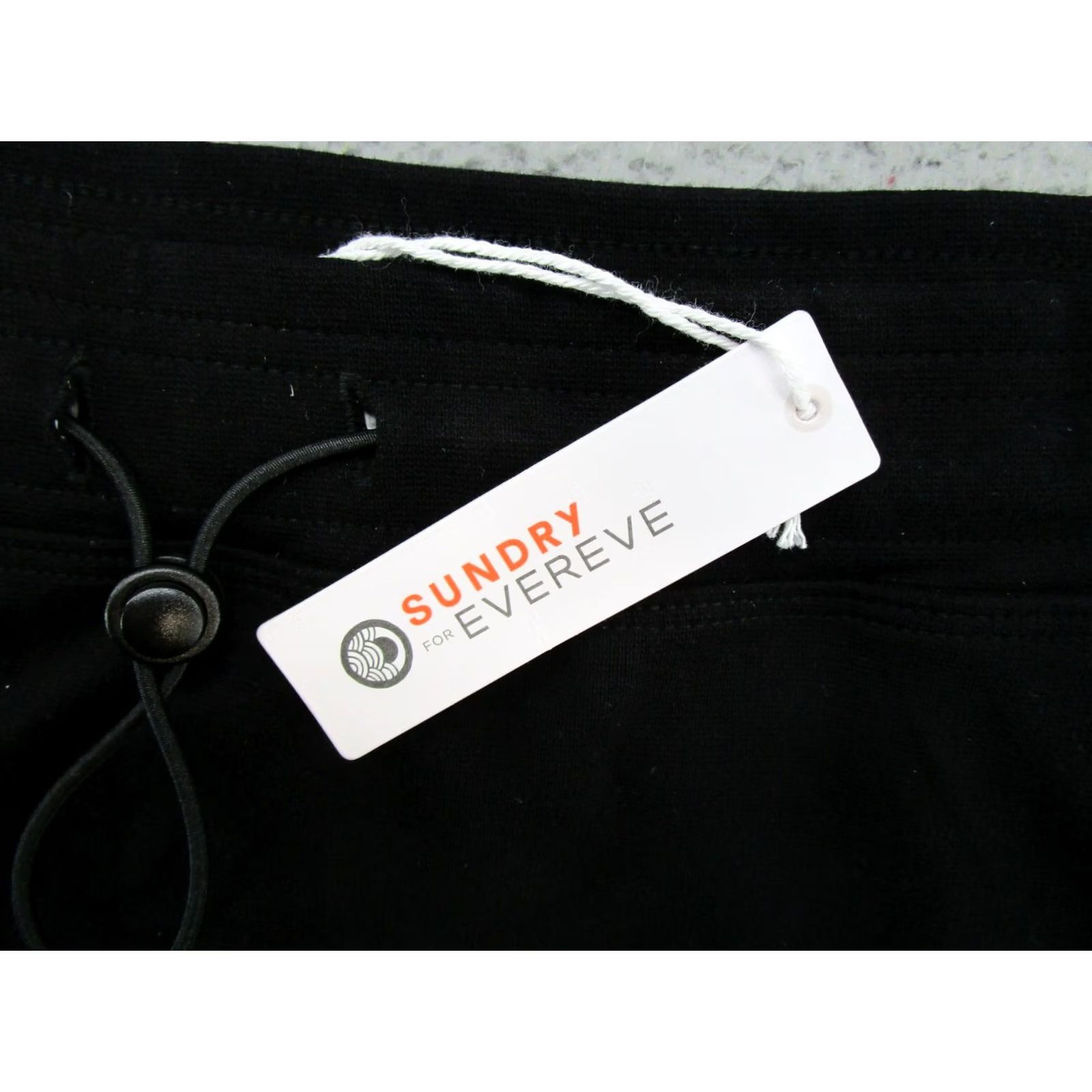 Sundry Sundry Skirt Women's Black Pencil Athletic Casual Mini Short Size 4 USA Made NEW Size 27" / US 4 / IT 40 - 2 Thumbnail