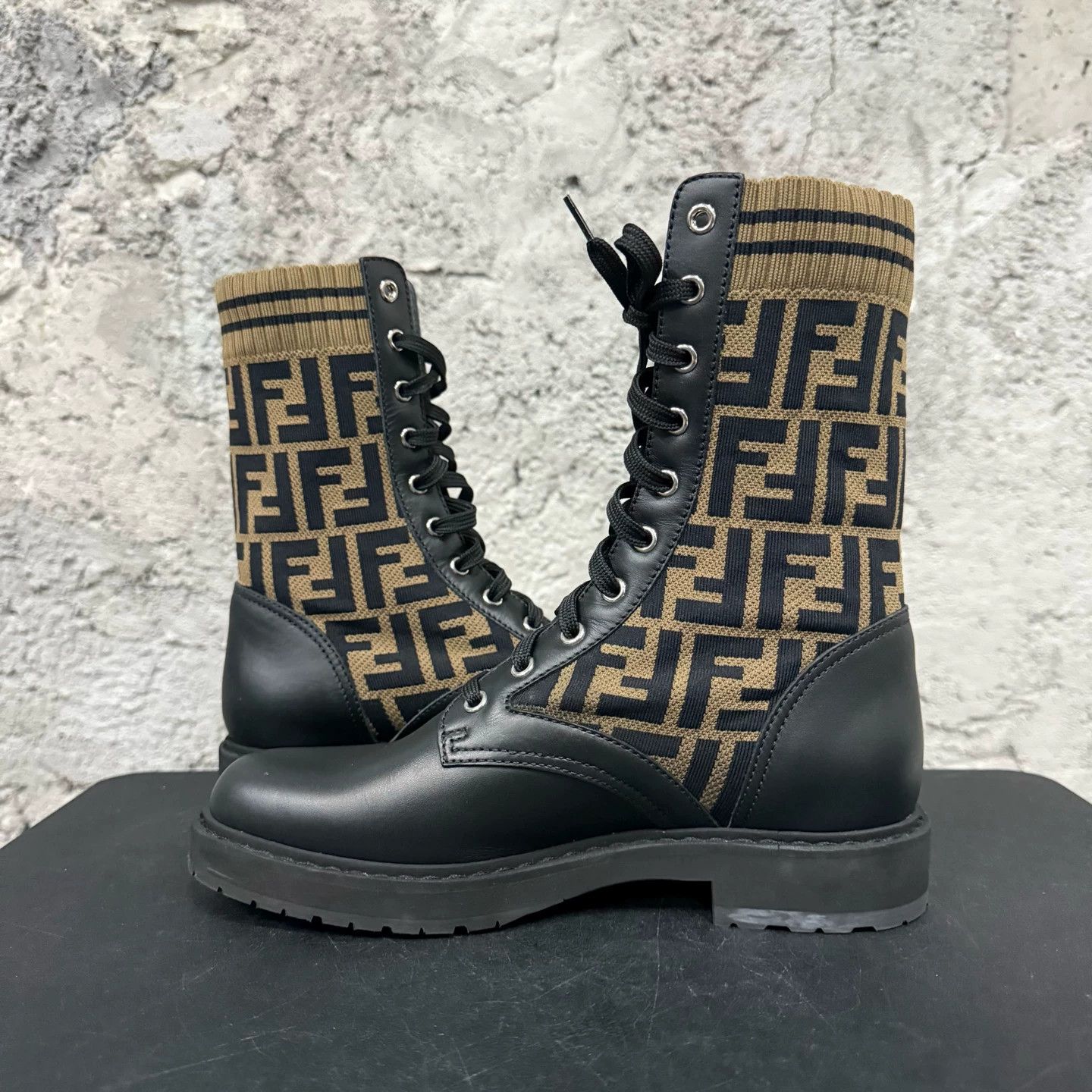 Fendi Fendi Women's 38 boots Size US 7 / IT 37 - 5 Thumbnail