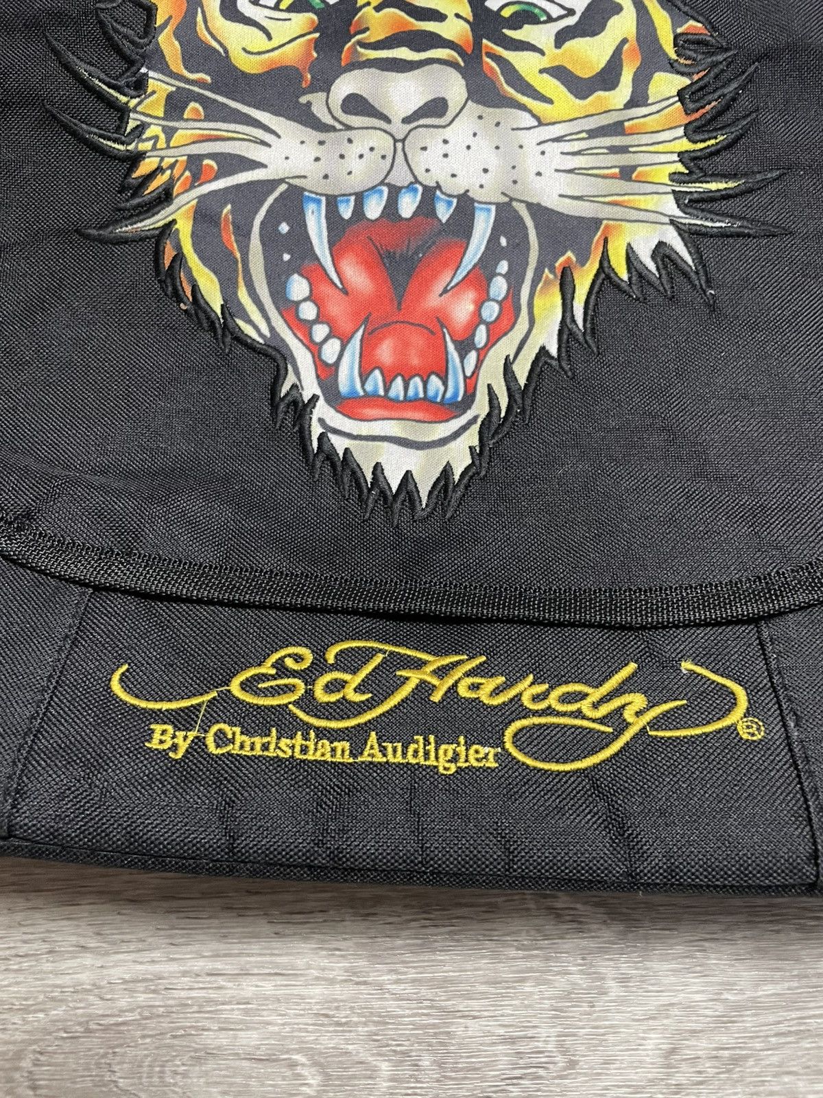 Ed Hardy Vintage Black Tiger Messenger Bag Y2K Streetwear Size ONE SIZE - 5 Thumbnail