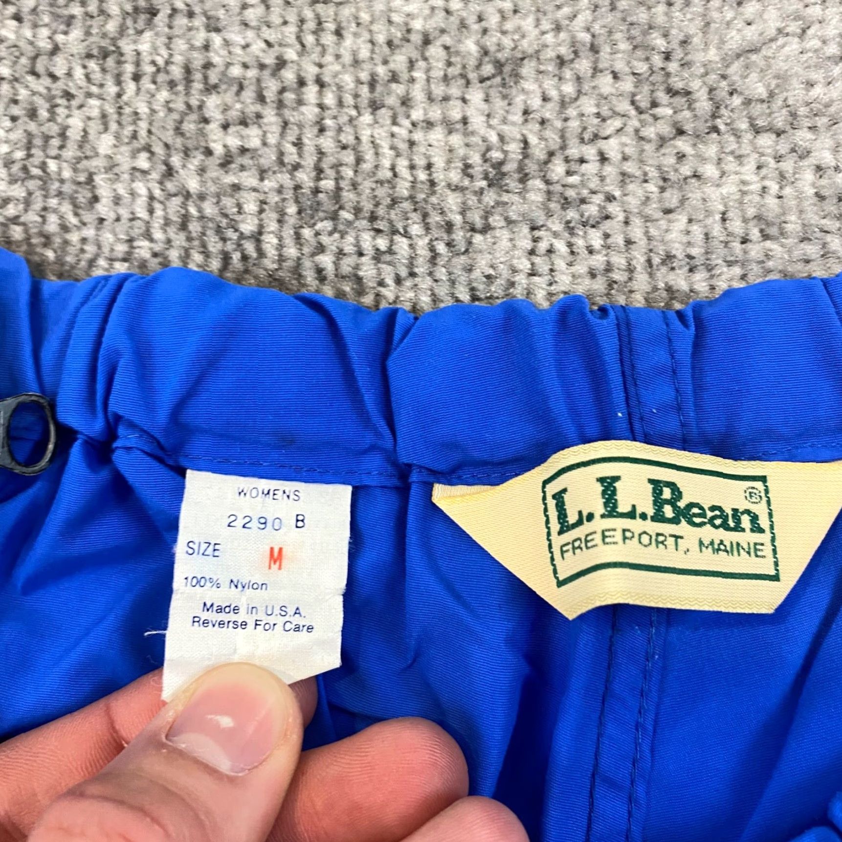 Vintage VINTAGE LL Bean Hiking Pants Womens Medium Blue Full Side Zip 100% Nylon Unlined USA Size 32" / US 10 / IT 46 - 2 Thumbnail