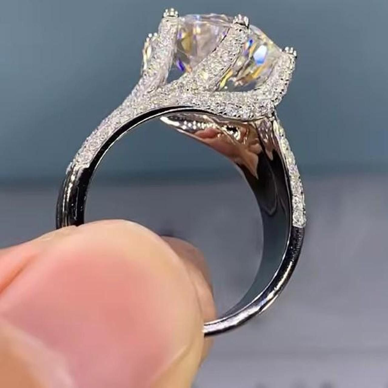 Other Size 8 14k white gold 4.5ct round brilliant solitaire ring Size ONE SIZE - 2 Thumbnail