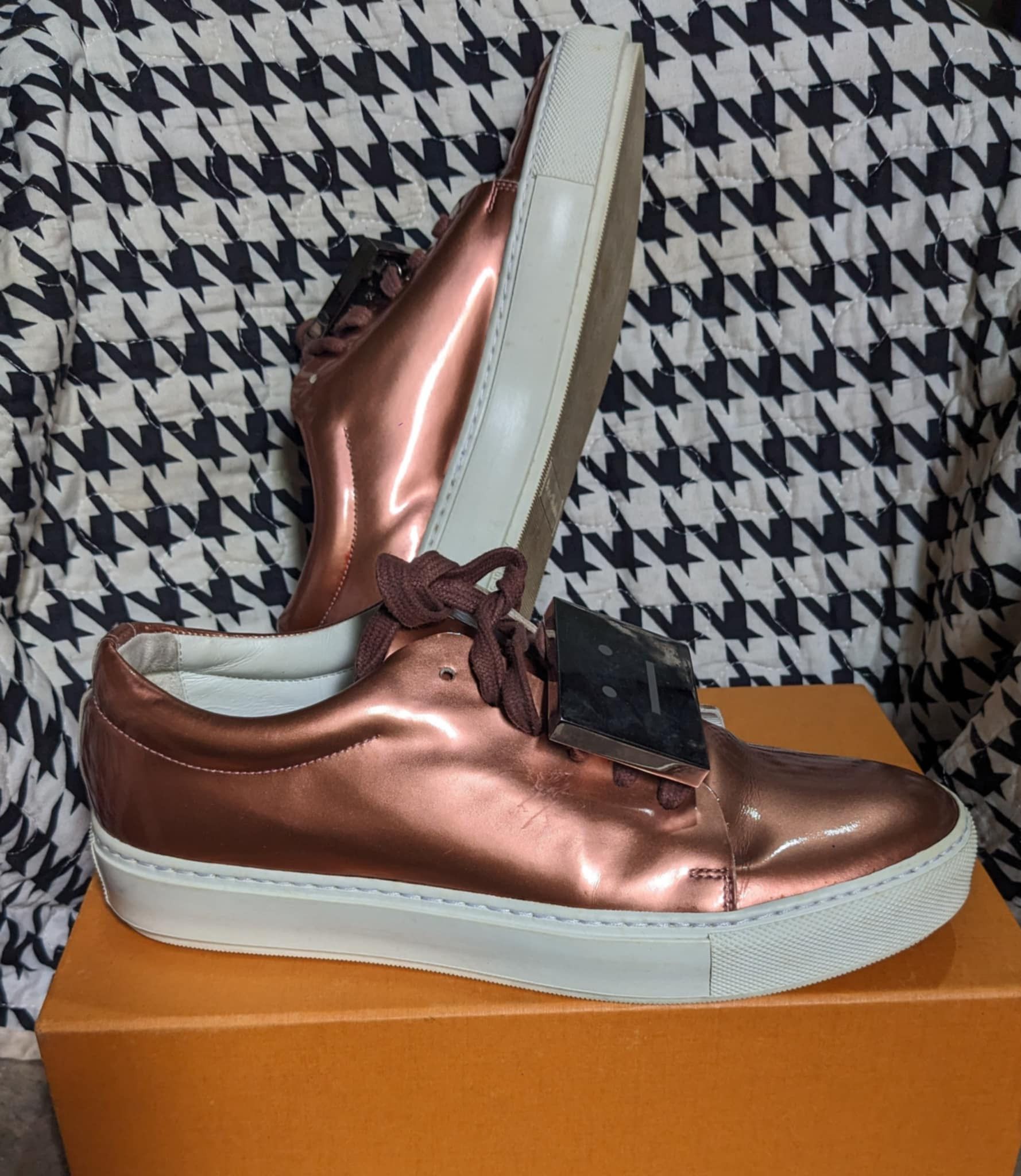 Acne Studios Acne Studios Adriana Metallic Leather Sneakers size 38 Size US 7 / IT 37 - 5 Thumbnail