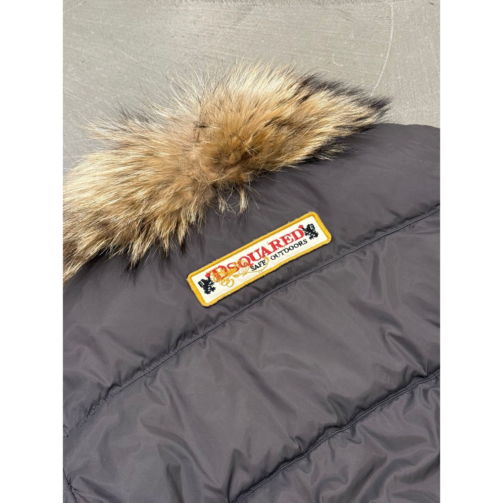Dsquared2 2000s Dsquared2 cropped puffer jacket with murmanski fur Size L / US 10 / IT 46 - 5 Thumbnail